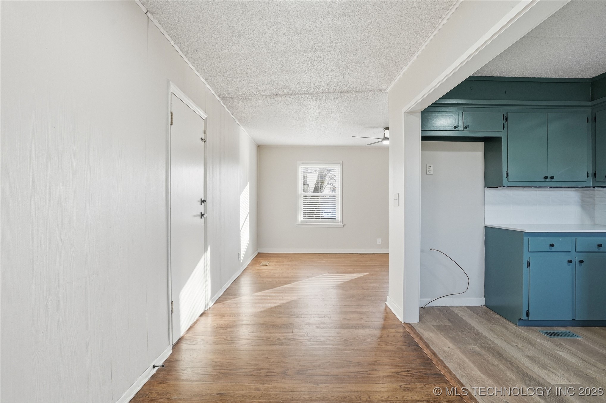 232 S 69th East Avenue Property Photo 8