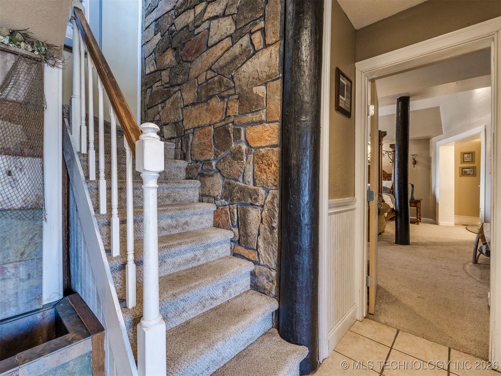 2 W Diamond Head Drive Property Photo 17