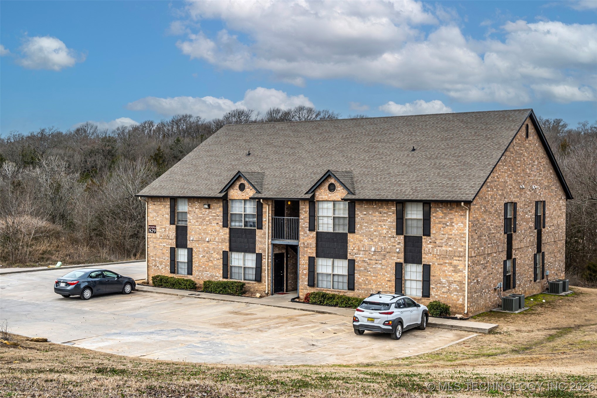 825 S Mississippi Avenue Property Photo 1