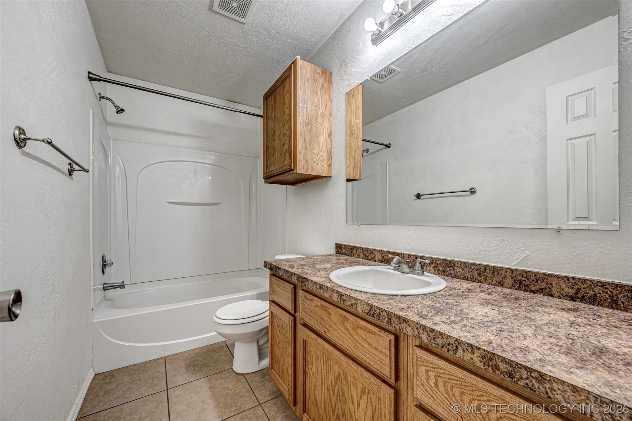 825 S Mississippi Avenue Property Photo 6