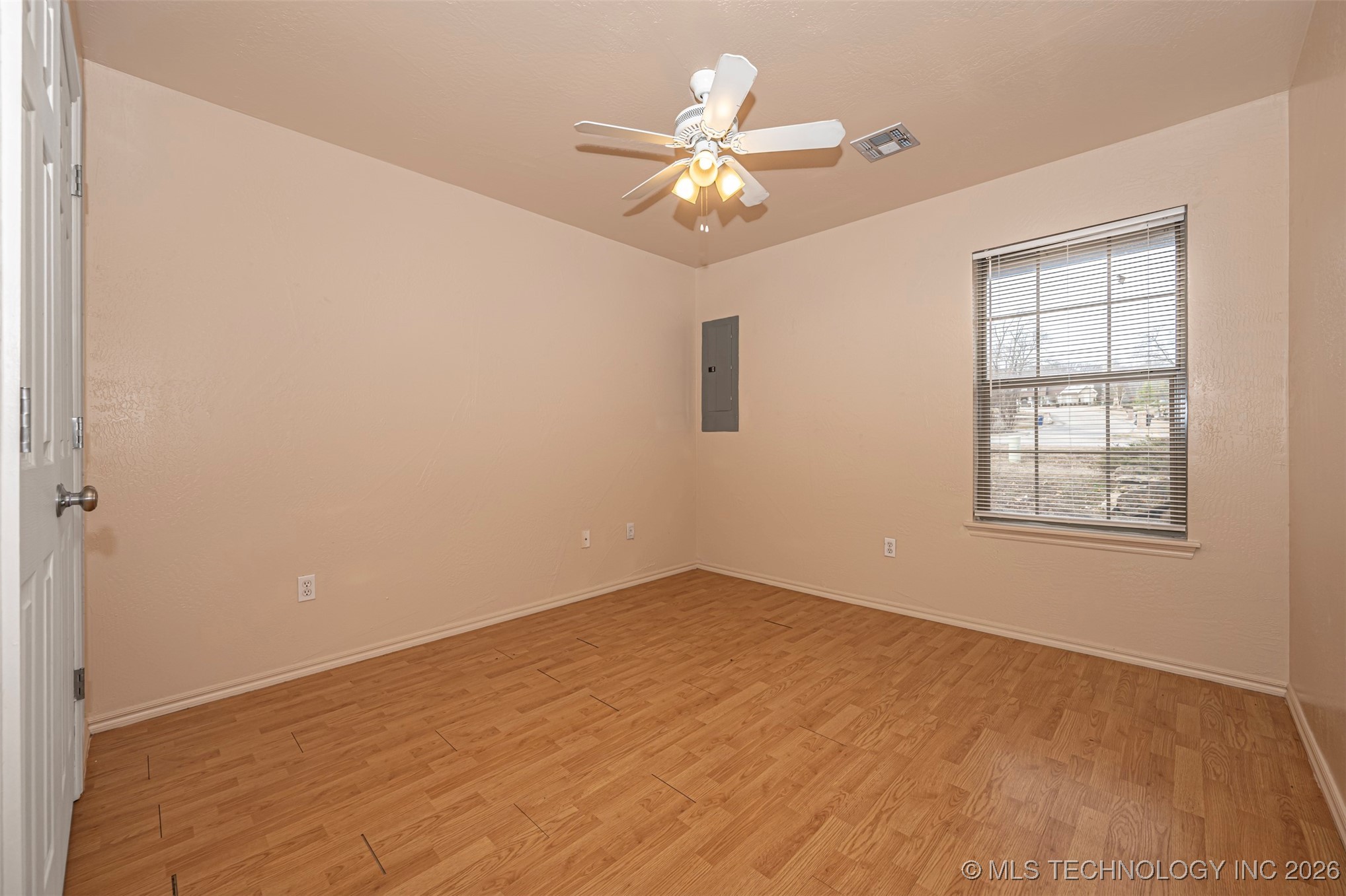 825 S Mississippi Avenue Property Photo 7