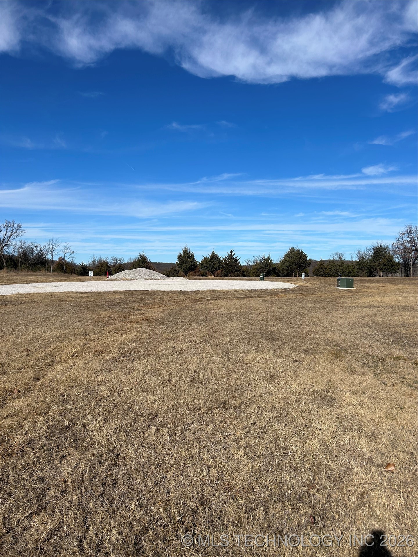 05 W 43rd Street N Property Photo 3