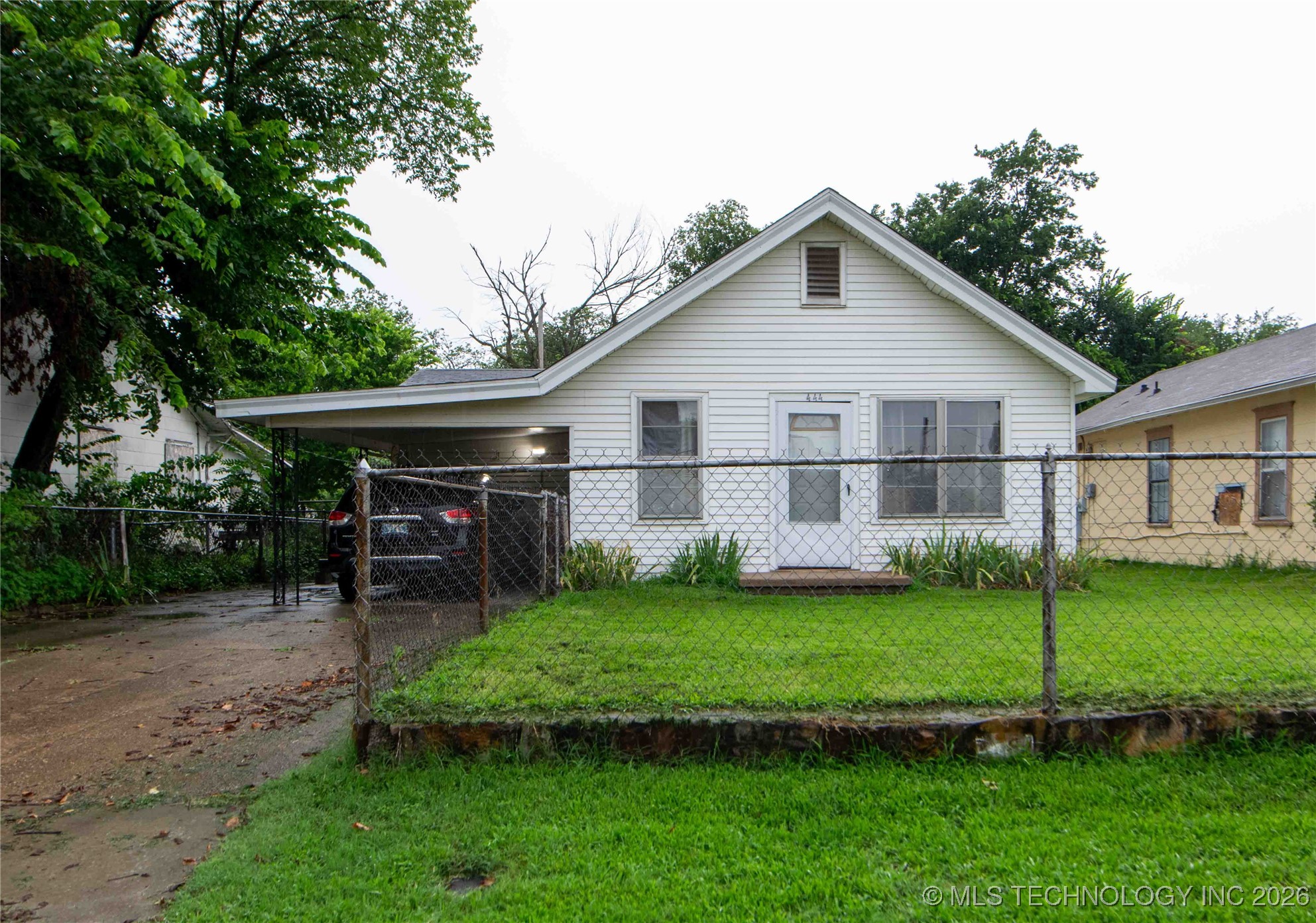 444 S 43rd West Avenue Property Photo 1