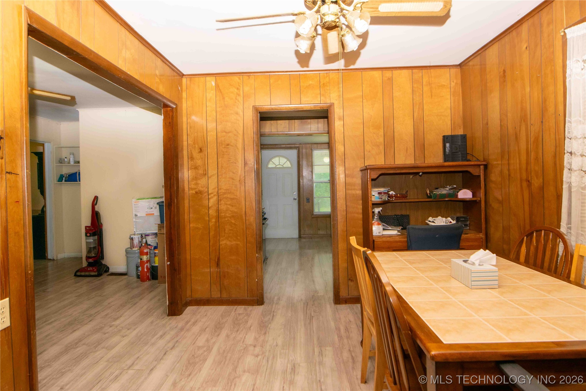 444 S 43rd West Avenue Property Photo 6