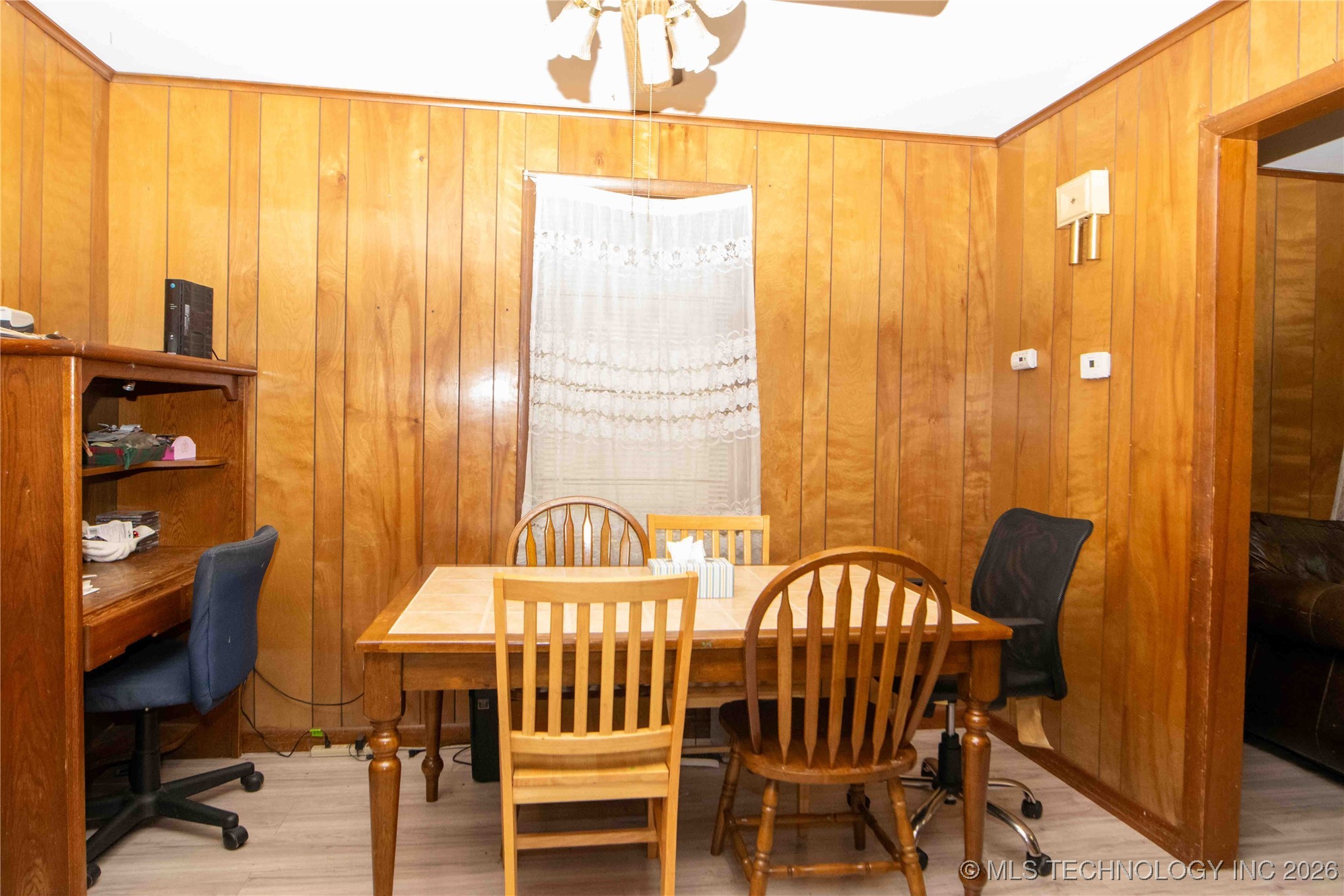 444 S 43rd West Avenue Property Photo 11