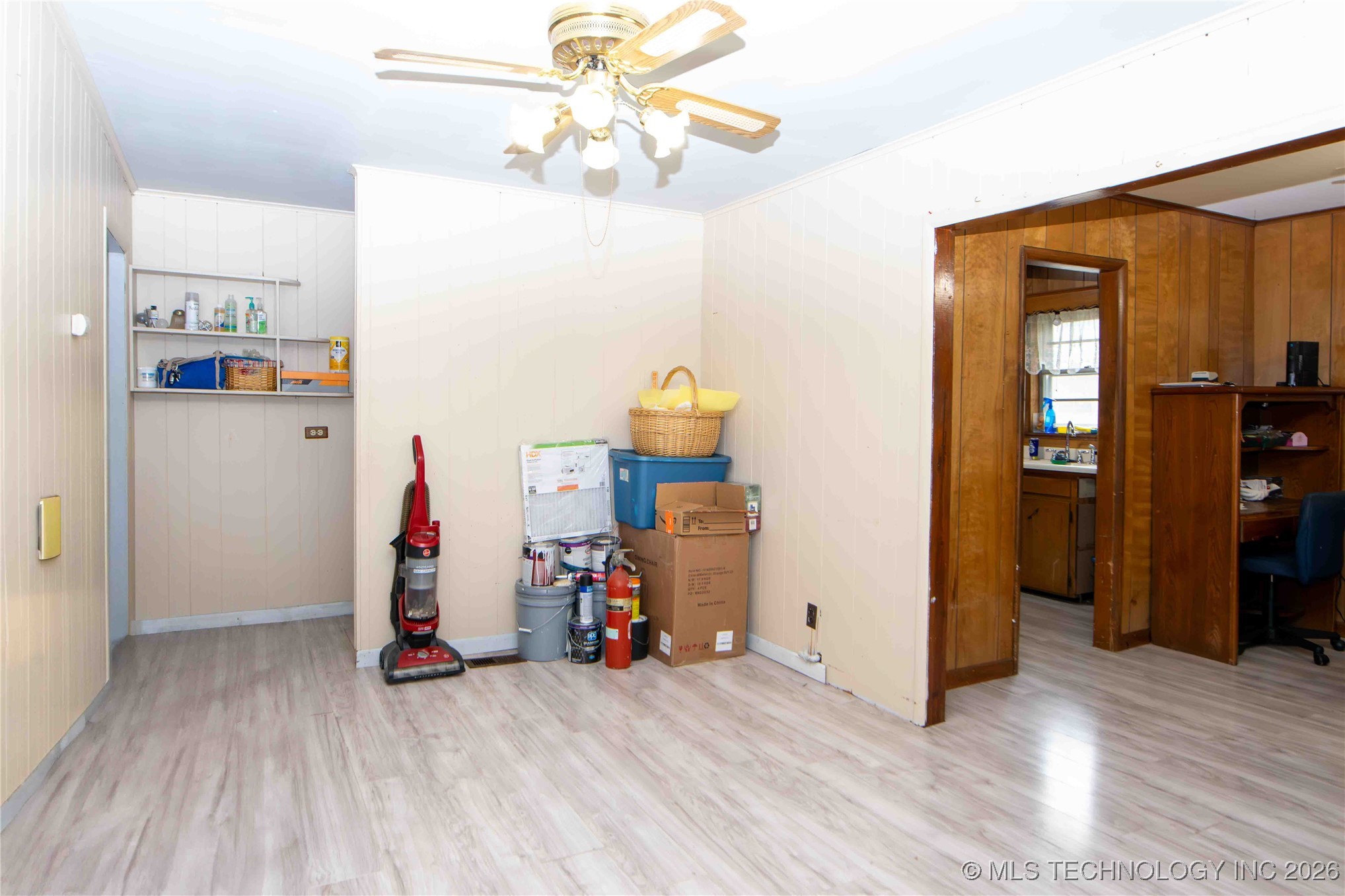 444 S 43rd West Avenue Property Photo 13