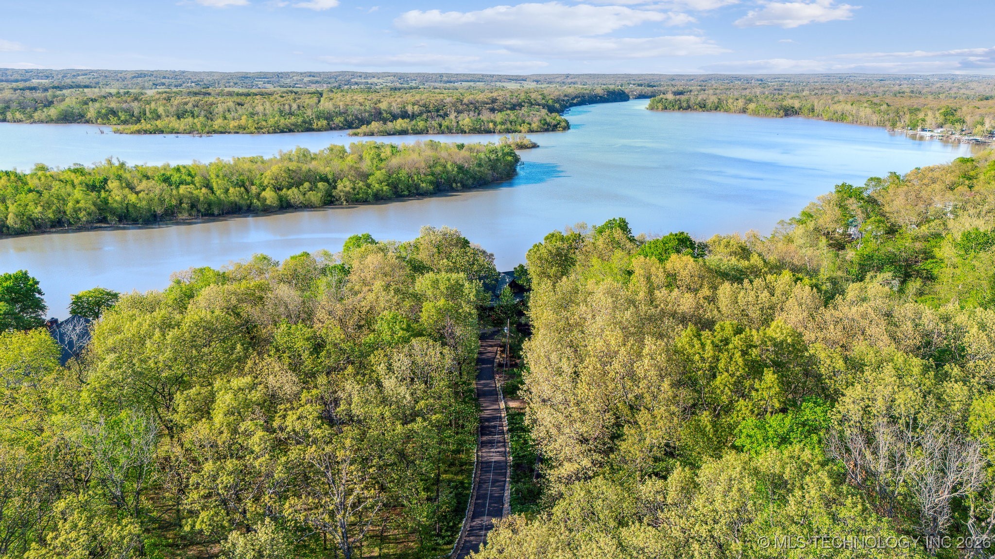 67250 E 260 Road Property Photo 3