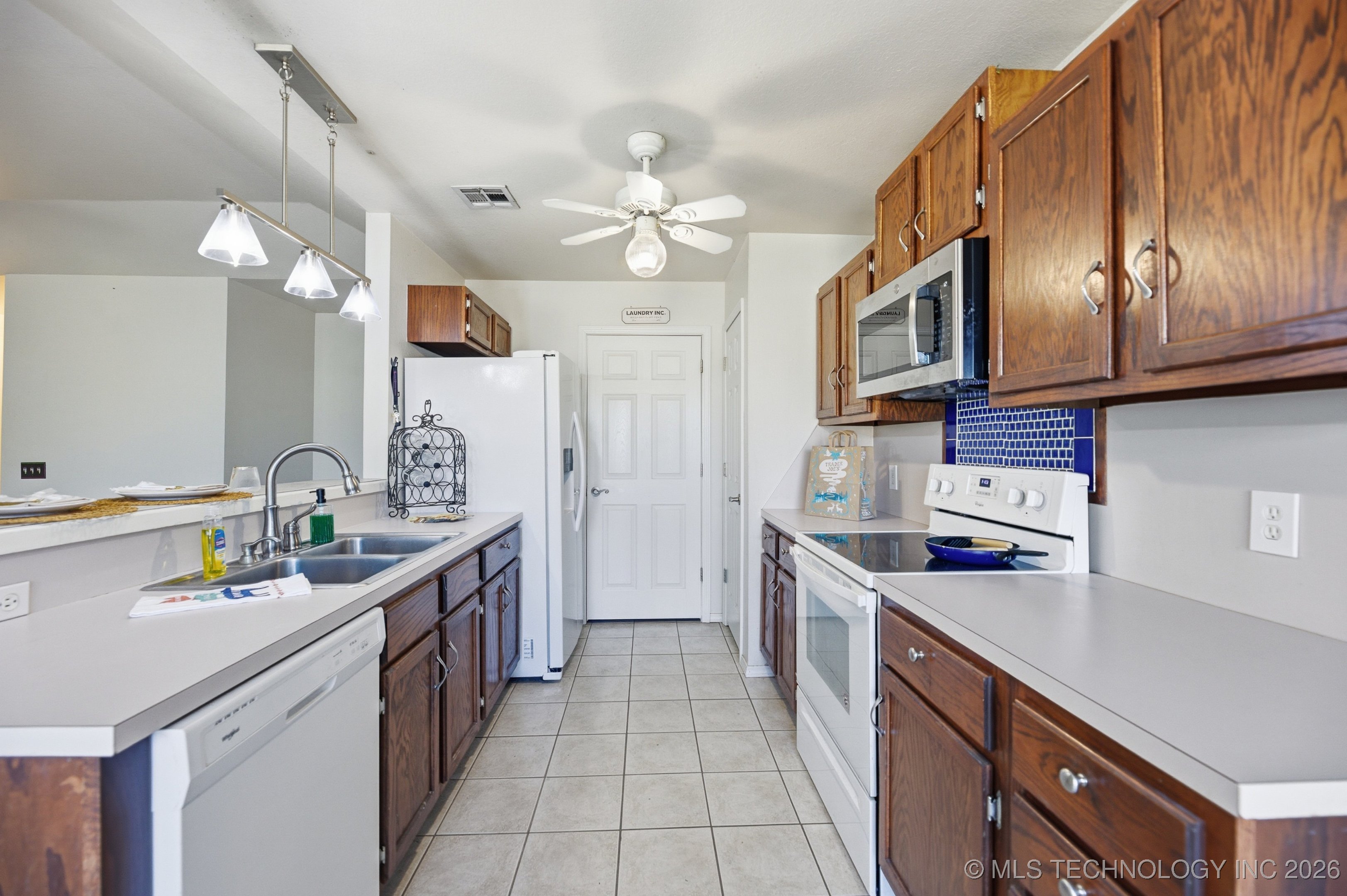 916 W Atlanta Court Property Photo 9