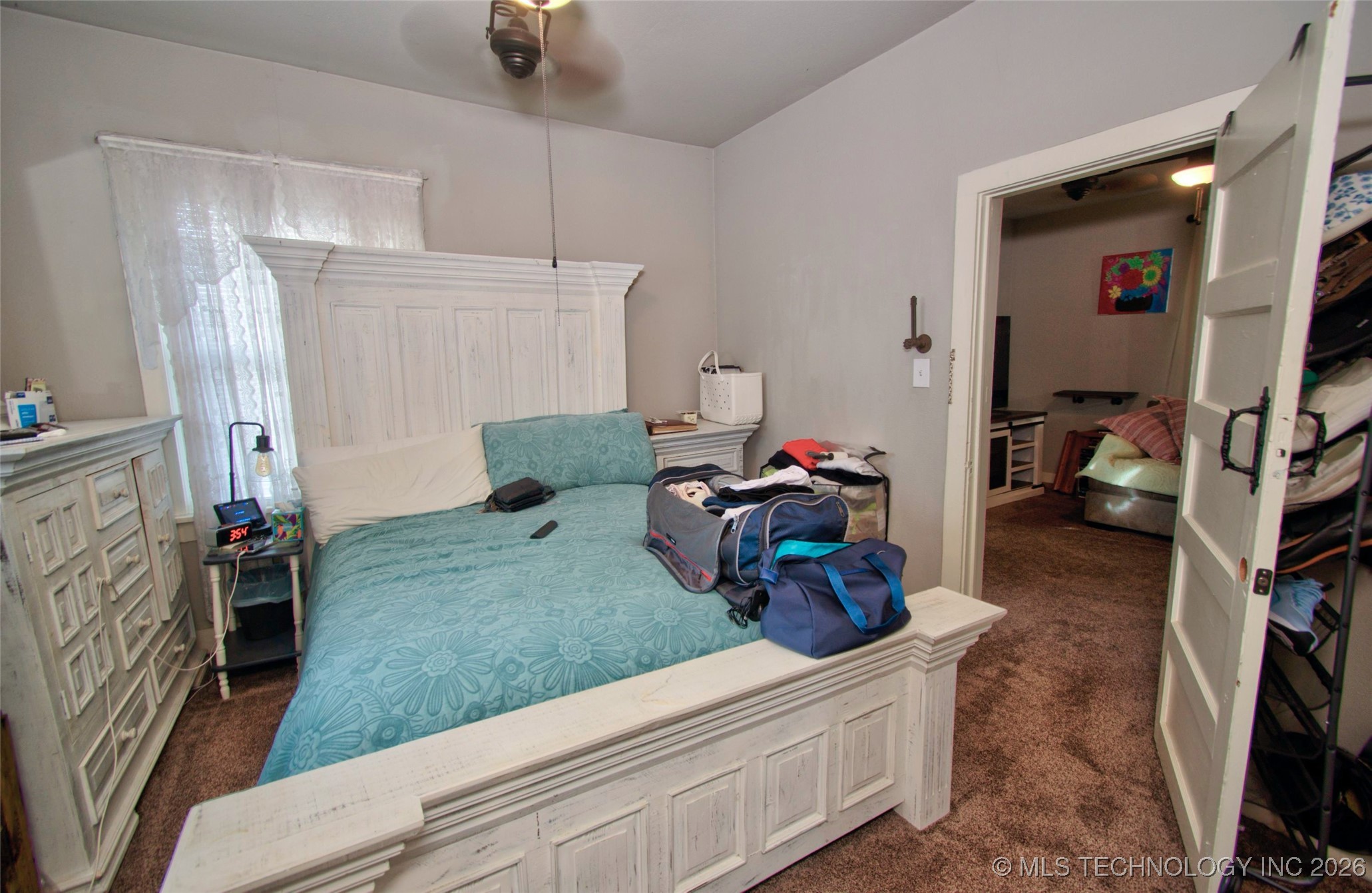 976 E Summit Street Property Photo 10