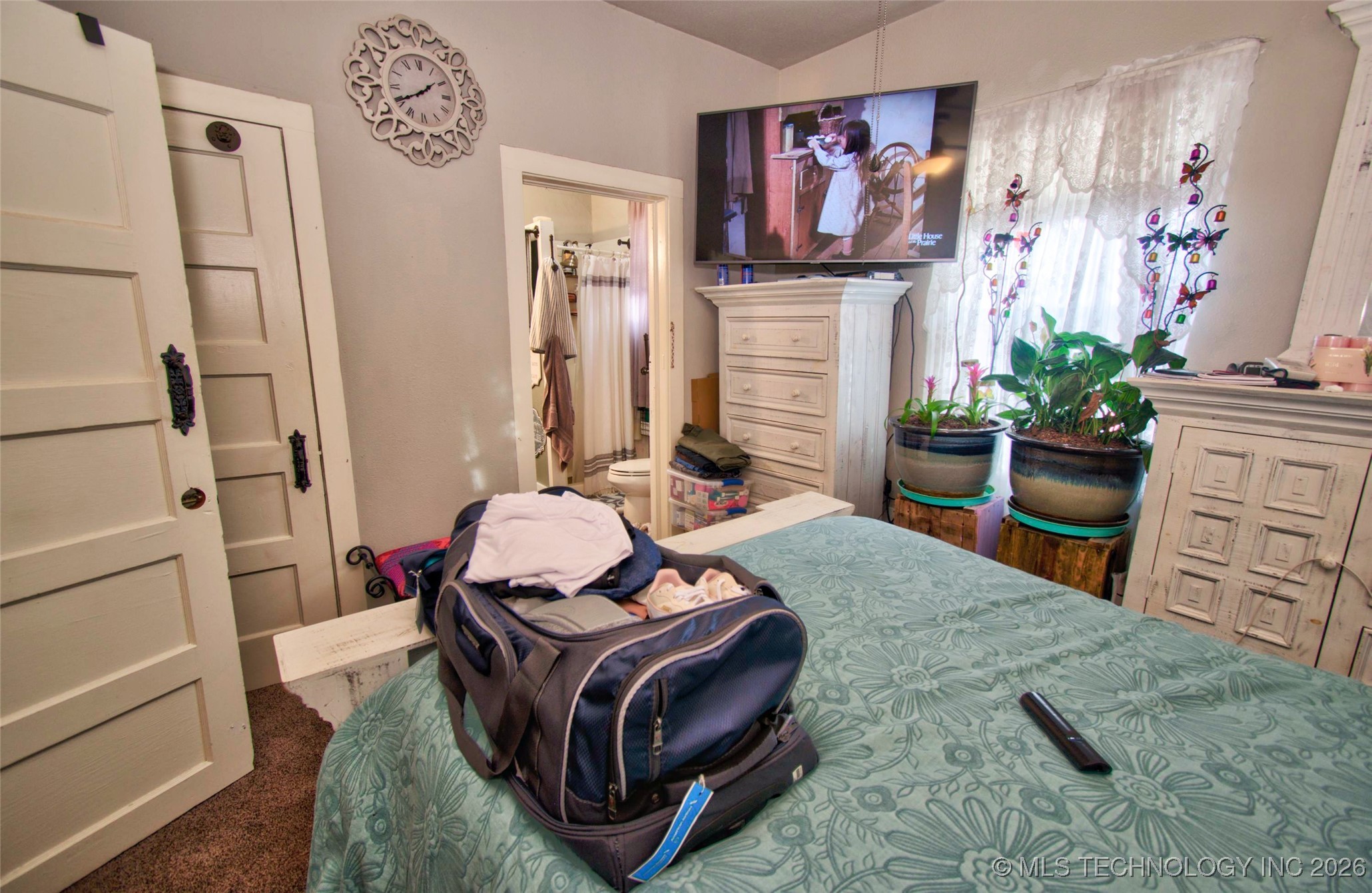 976 E Summit Street Property Photo 11