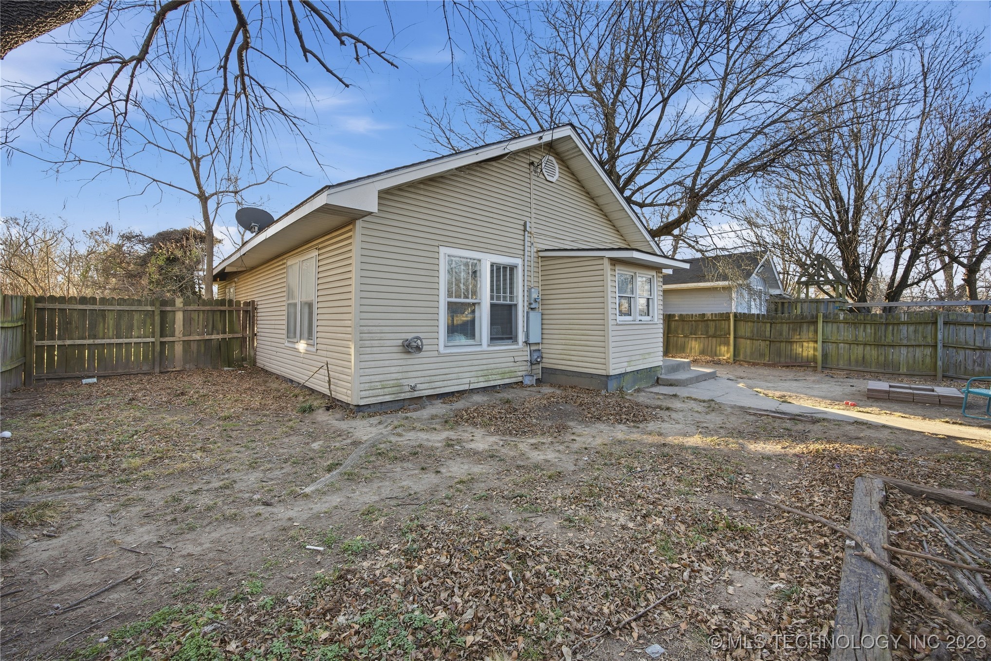 621 E Seminole Avenue Property Photo 21