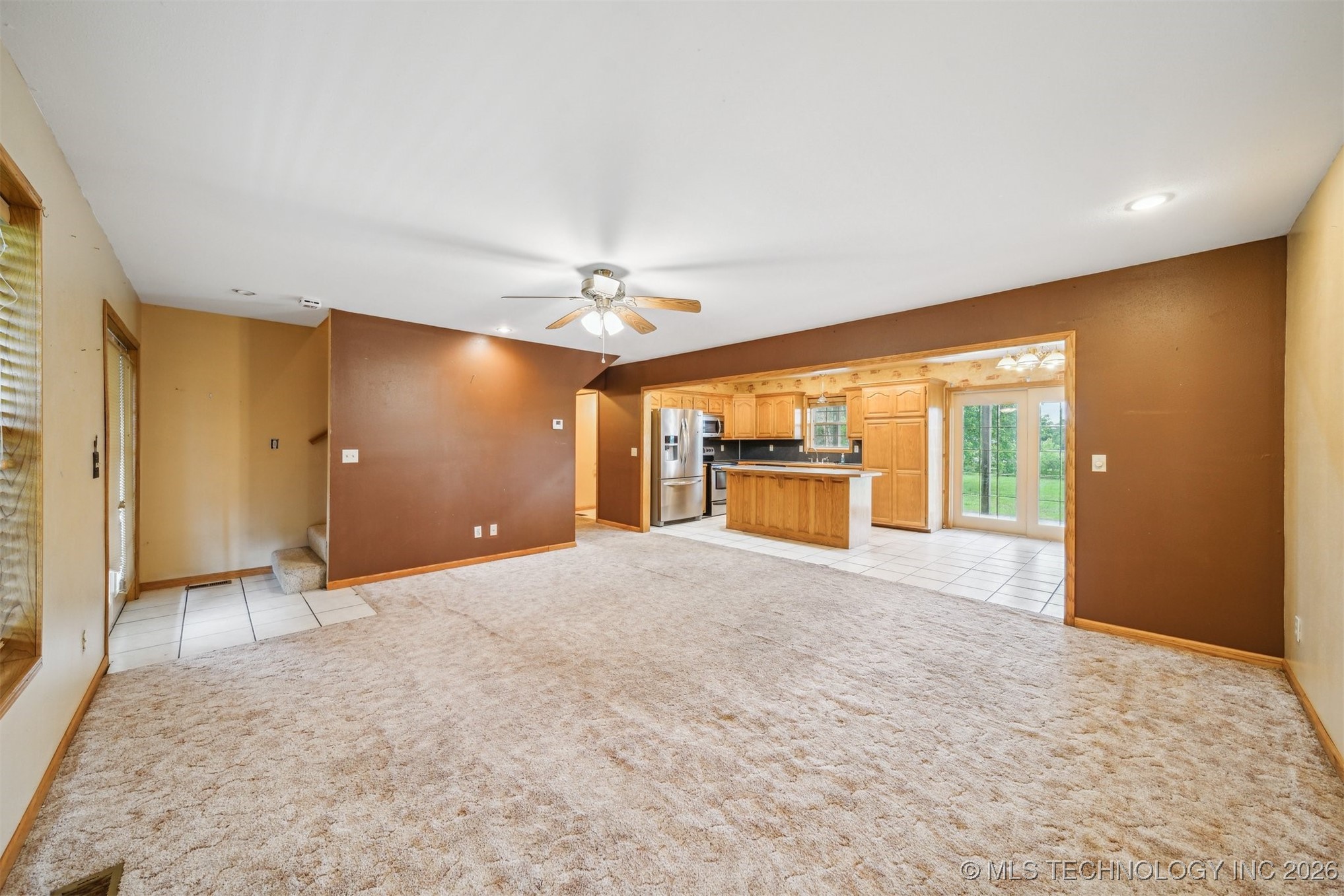 768 E Main Street Property Photo 4