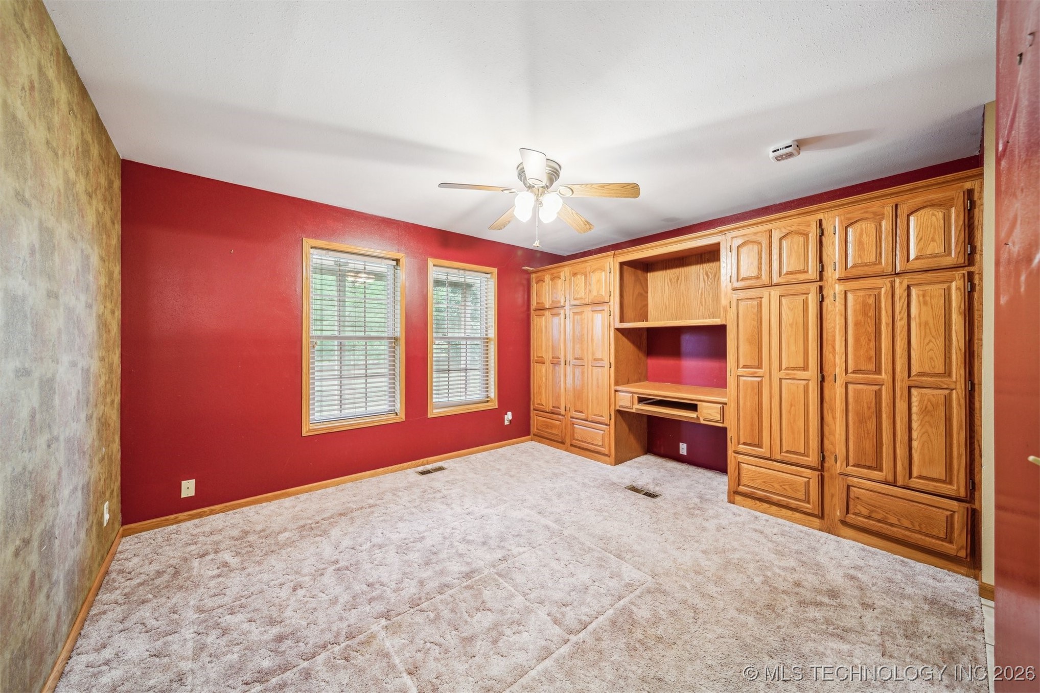 768 E Main Street Property Photo 12