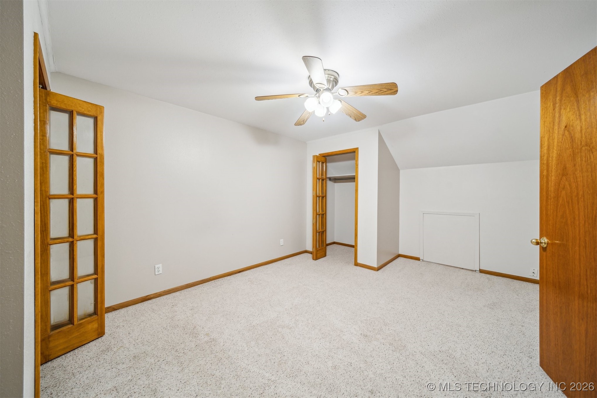 768 E Main Street Property Photo 21