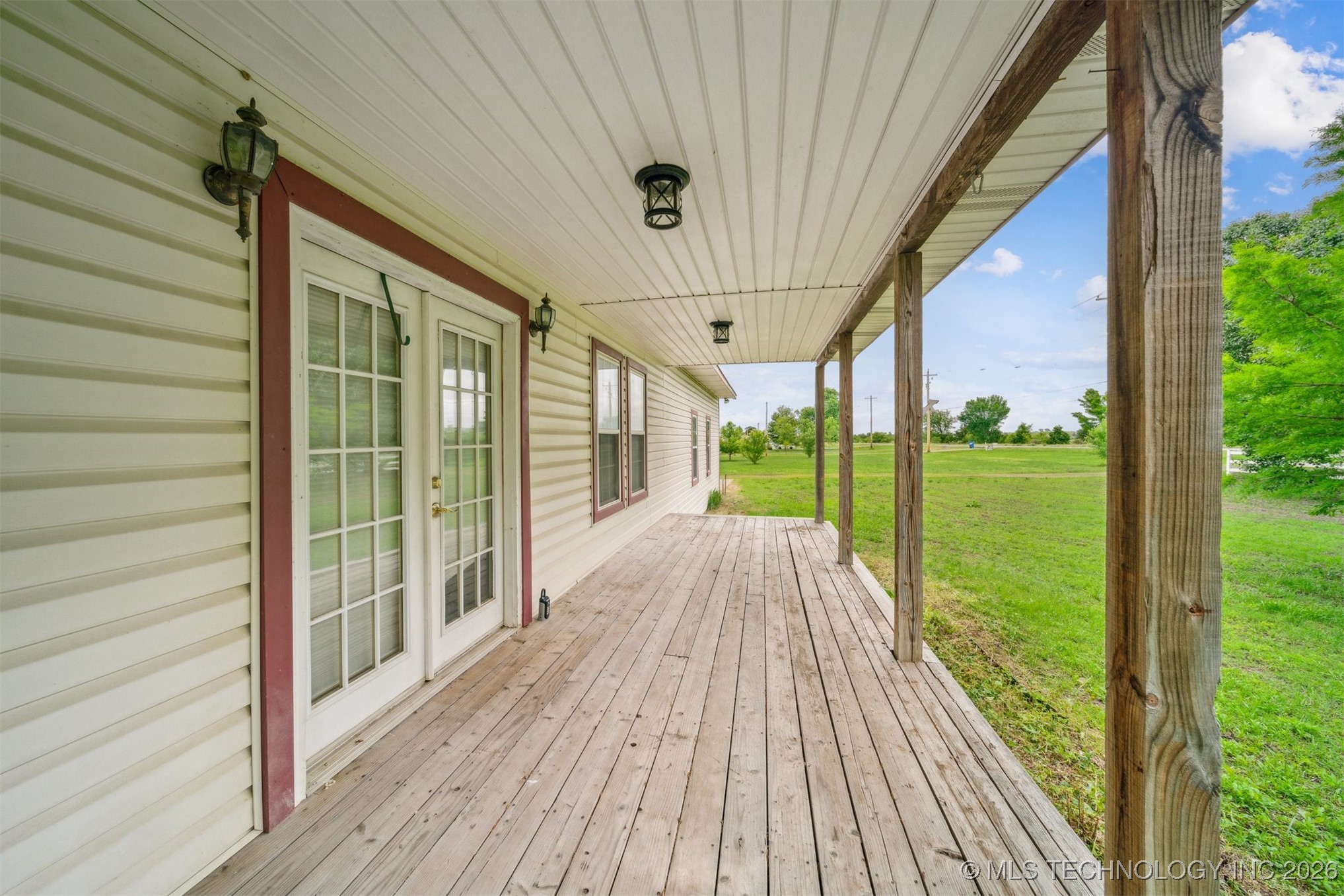 768 E Main Street Property Photo 25