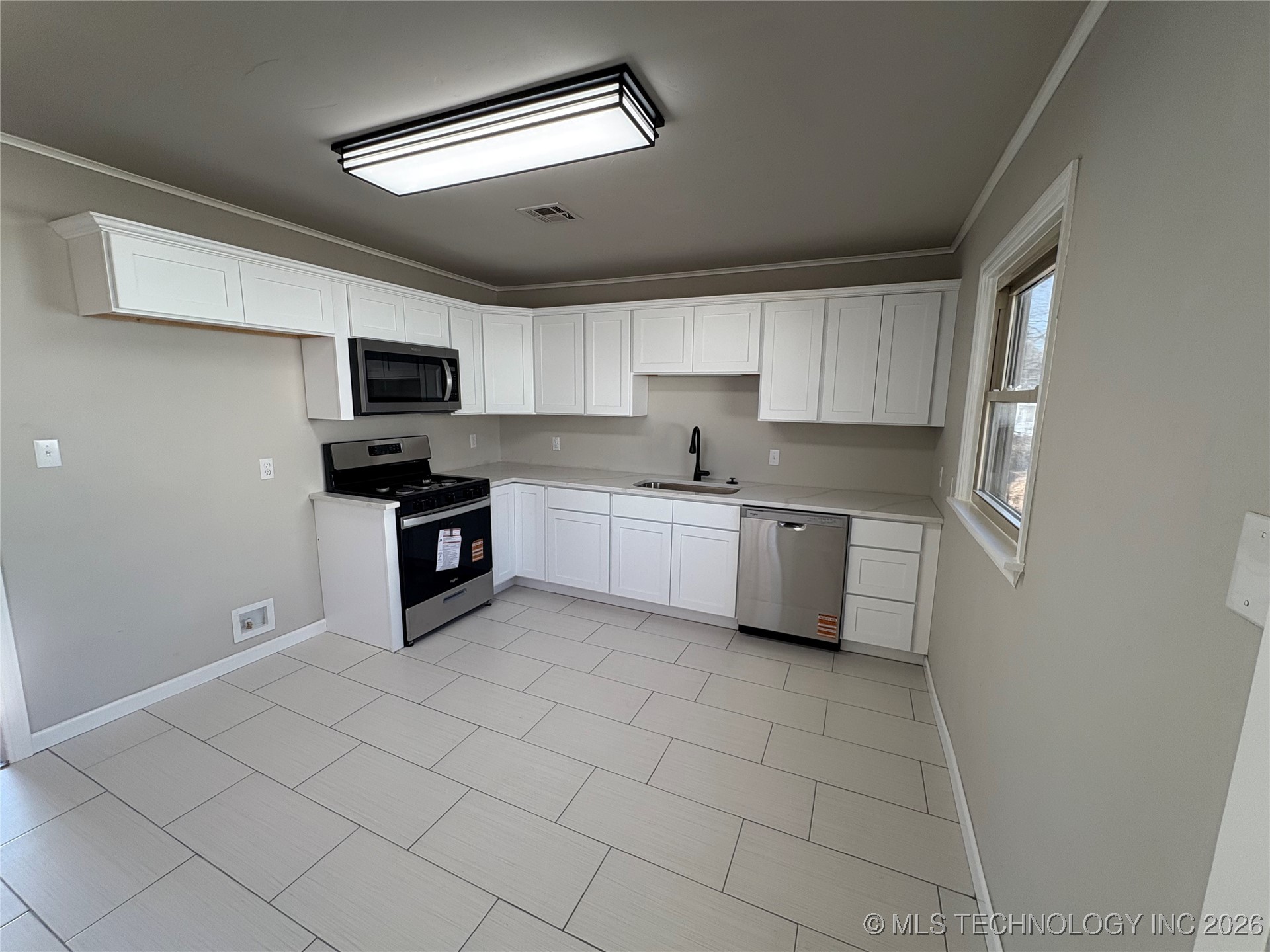 111 S 65th West Avenue Property Photo 11