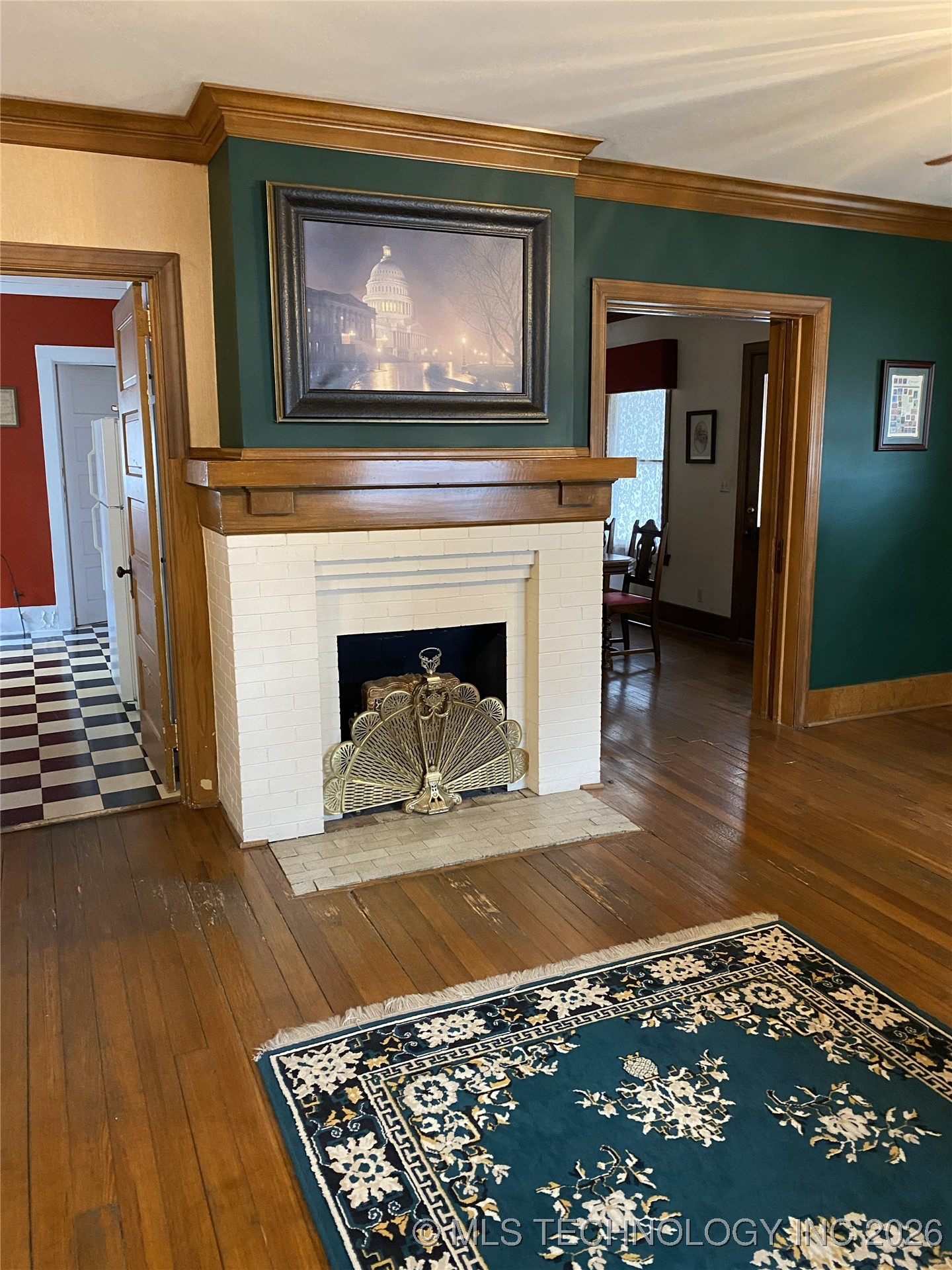 404 W Broadway Avenue Property Photo 13