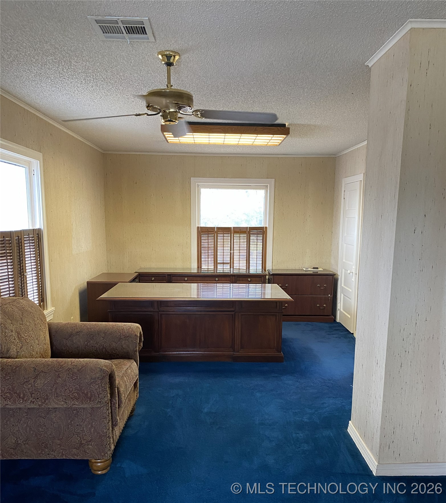 404 W Broadway Avenue Property Photo 15