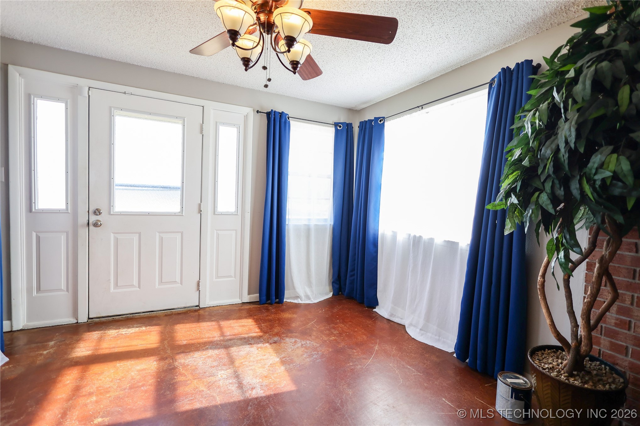 1701 W 14th Property Photo 13