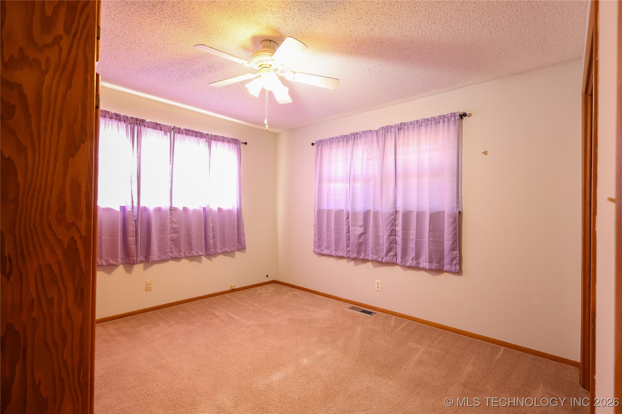 1701 W 14th Property Photo 19