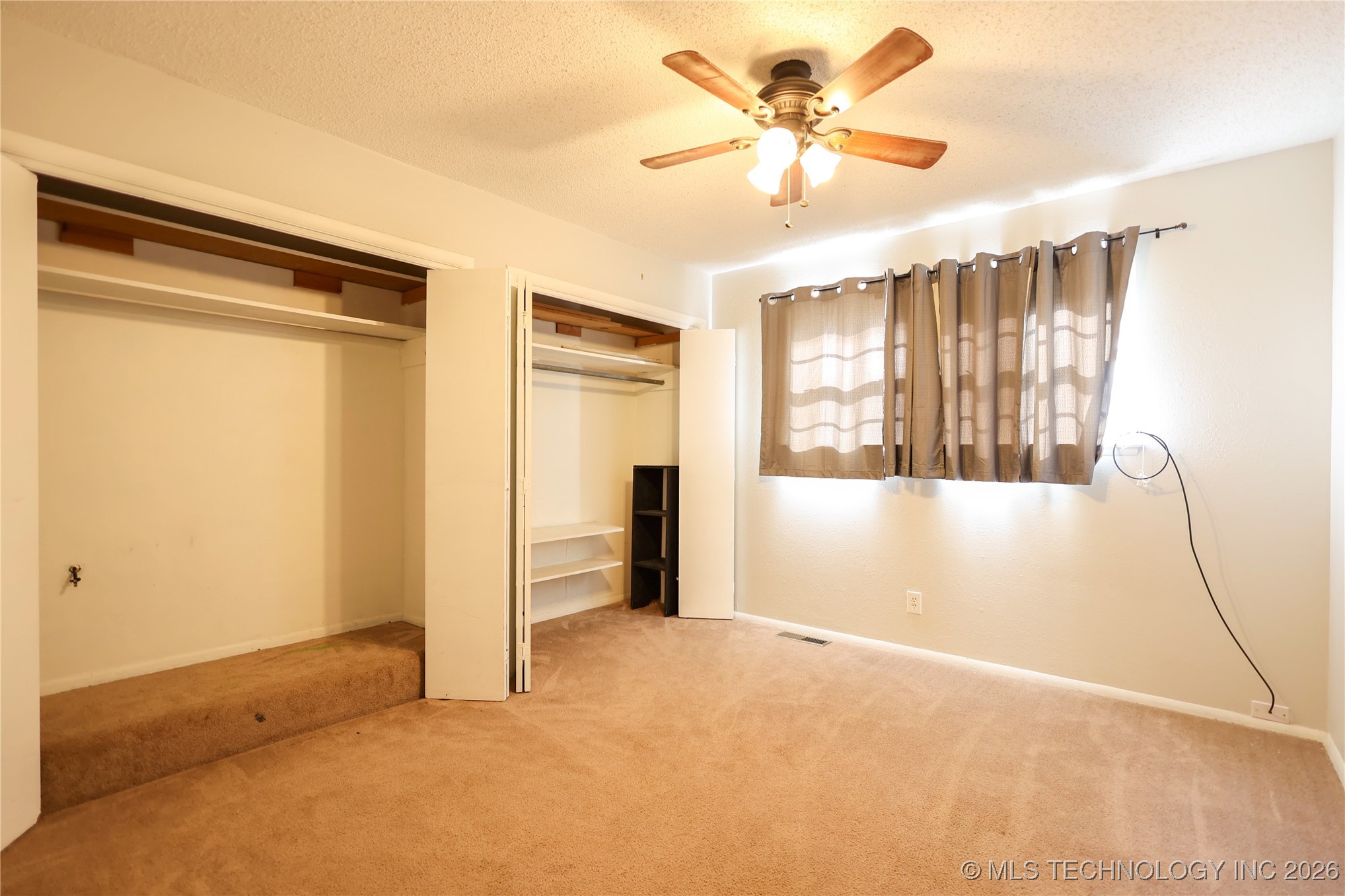 1701 W 14th Property Photo 21