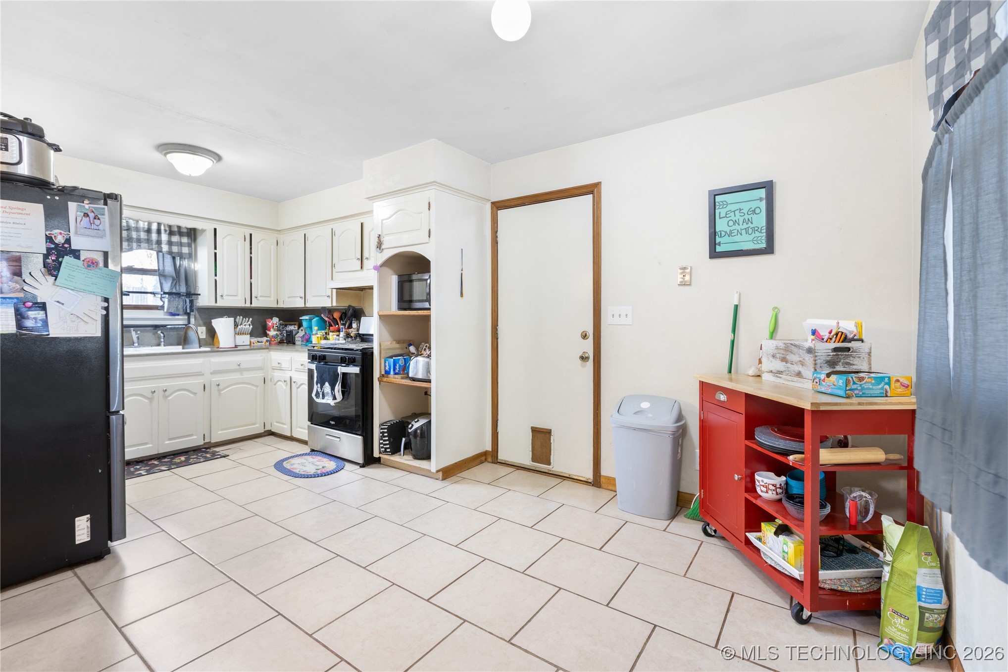 784 N Moccasin Place Property Photo 8