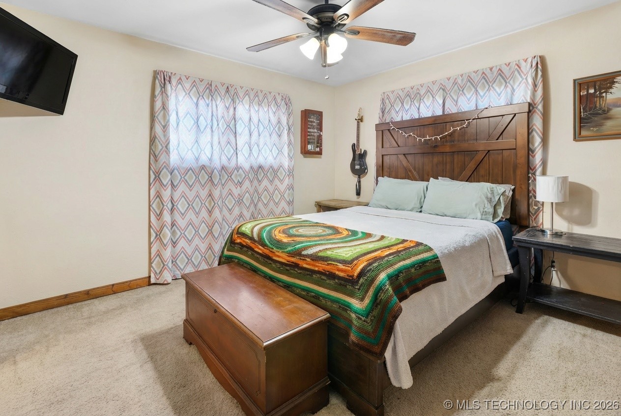 784 N Moccasin Place Property Photo 10