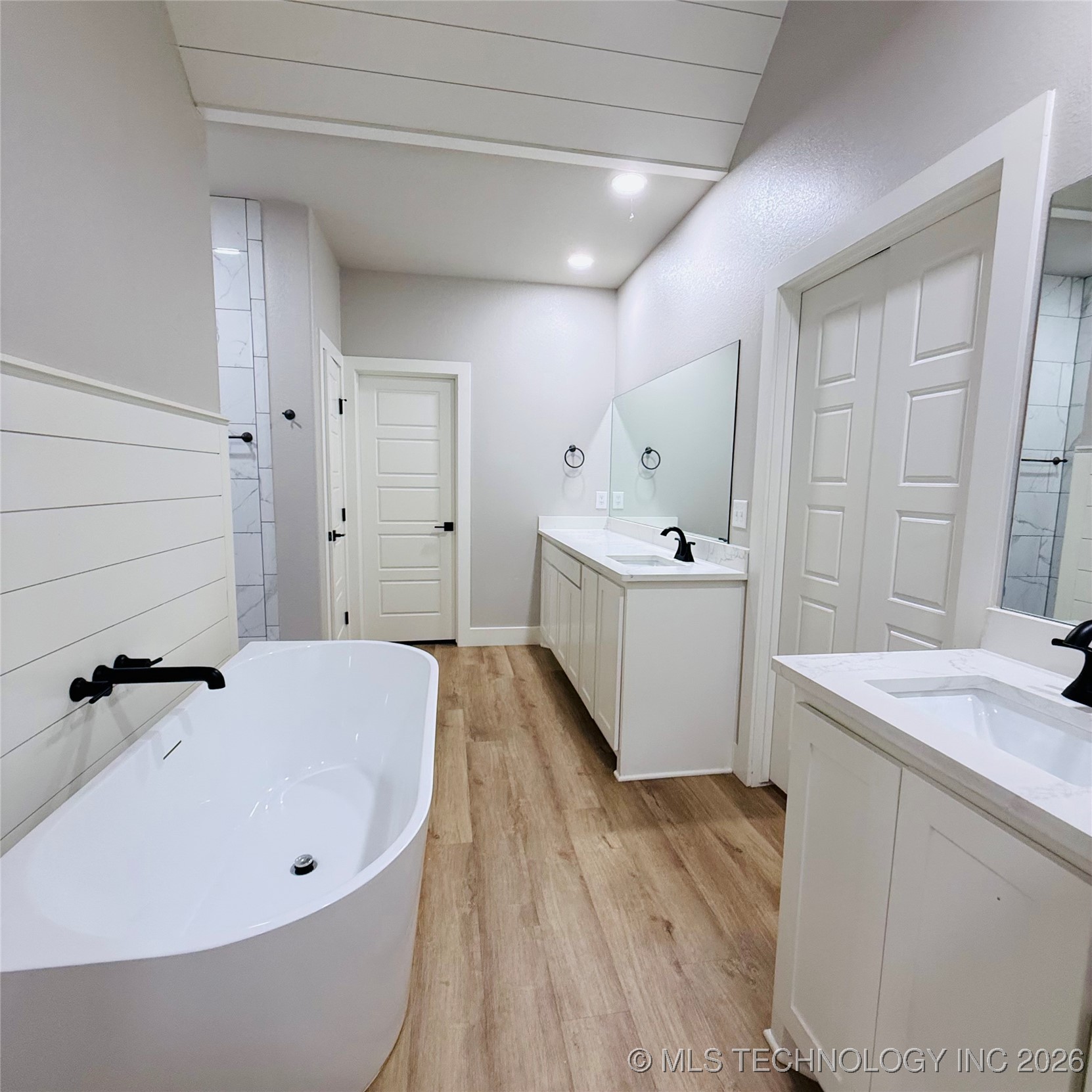 114 Wilson Loop Property Photo 19