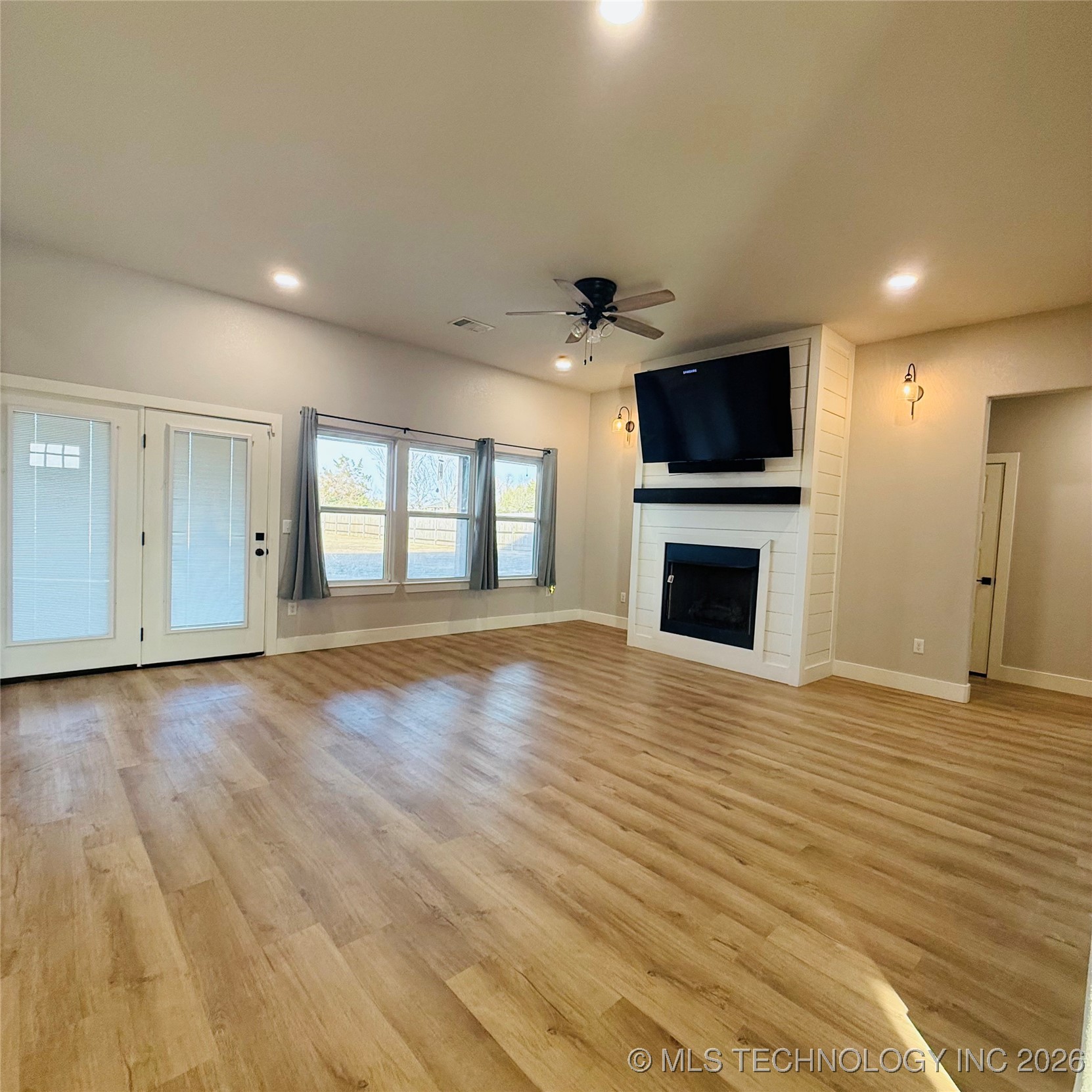 114 Wilson Loop Property Photo 23