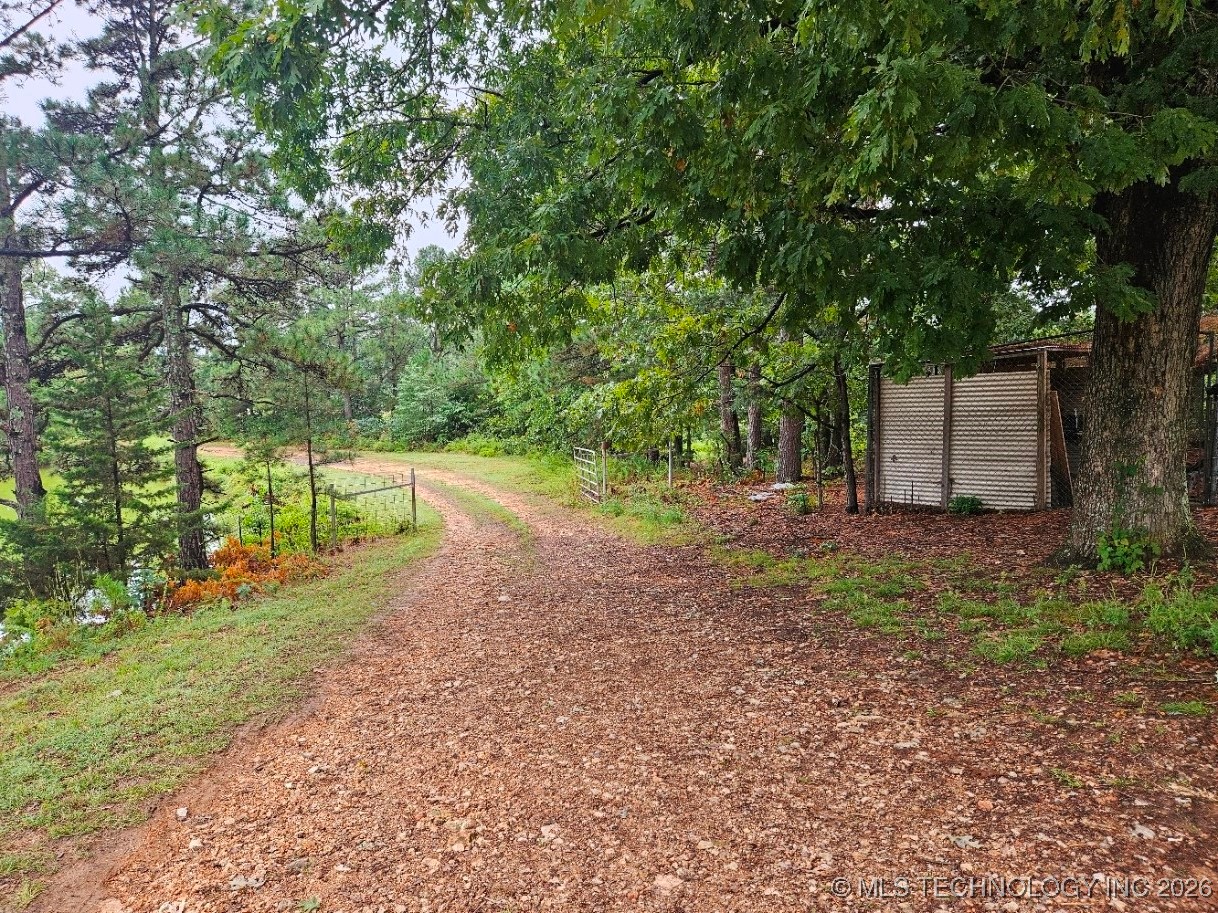 13037 E 590 Road Property Photo 4