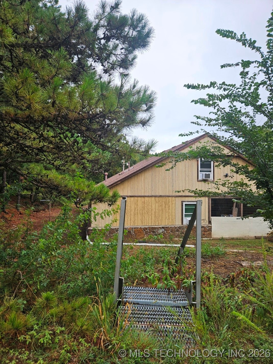 13037 E 590 Road Property Photo 5