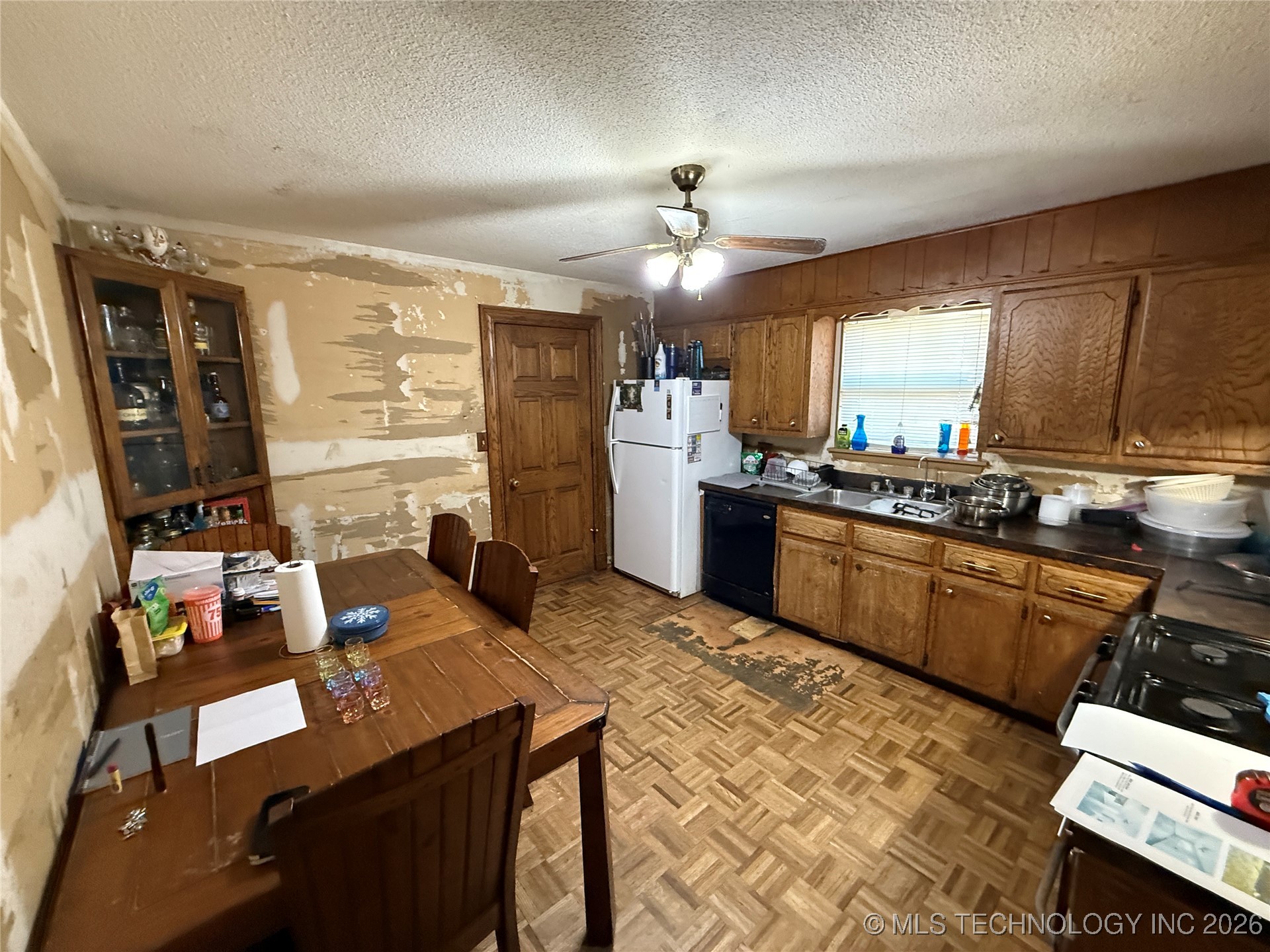 1749 Southridge Drive Property Photo 6