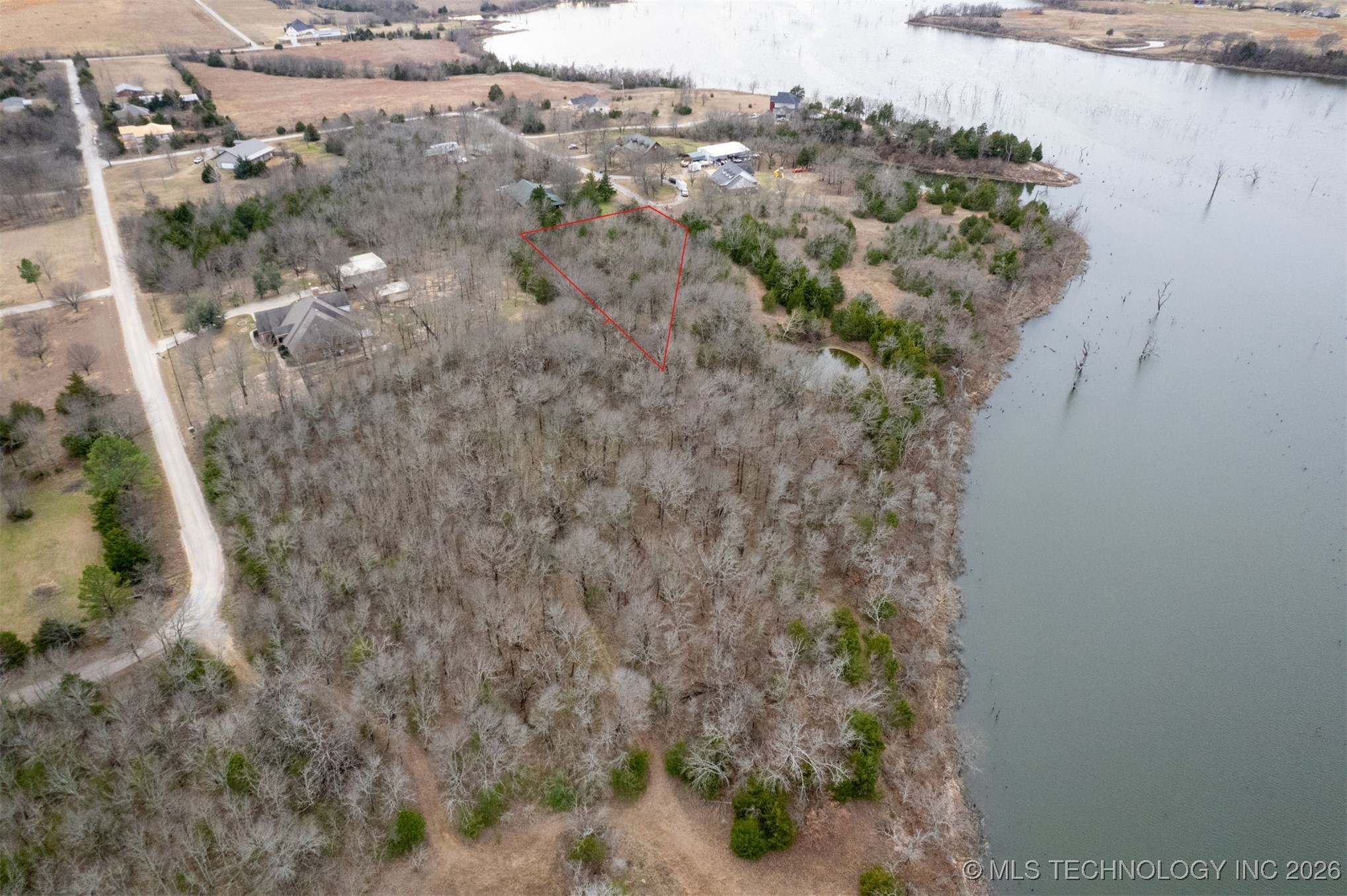 007 Swan Lane Property Photo 3