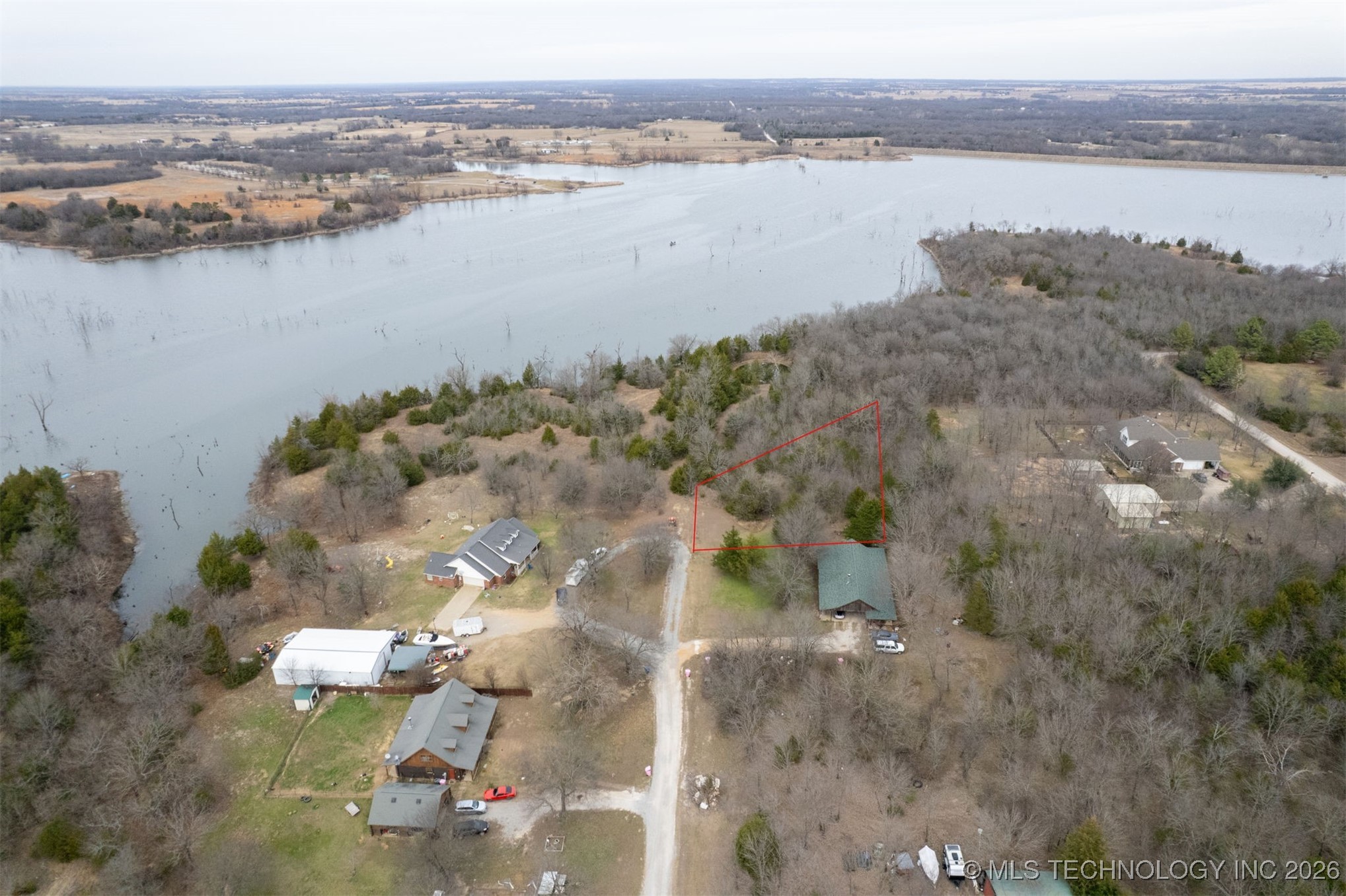 007 Swan Lane Property Photo 4