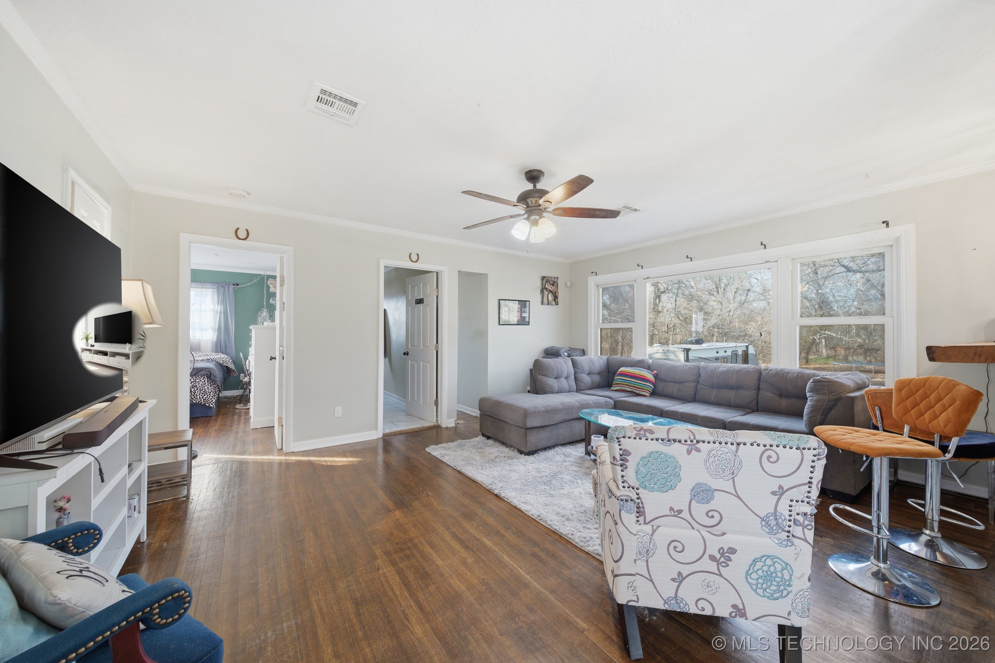 4303 W Edison Street Property Photo 6