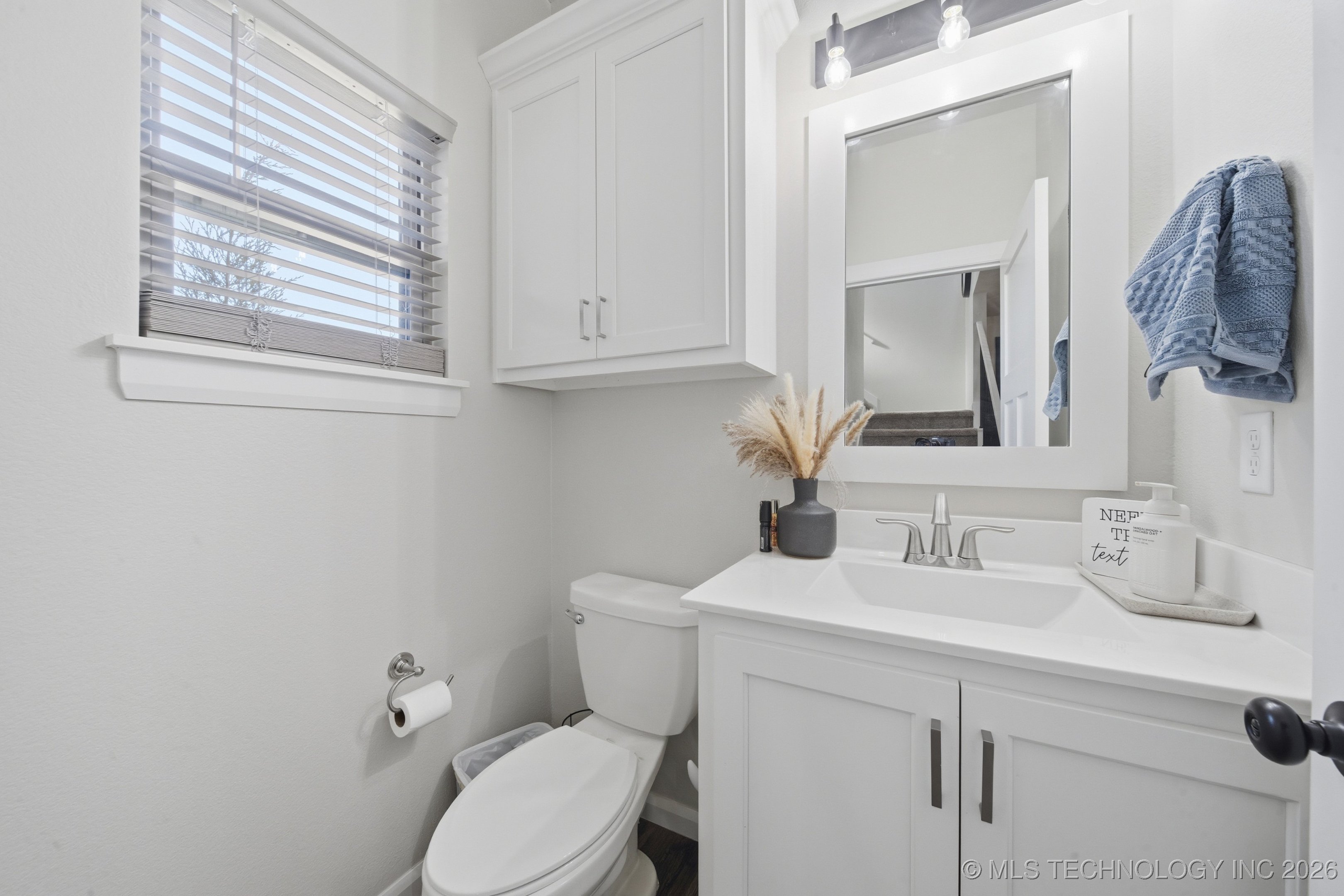 215 W 52nd Street Property Photo 19