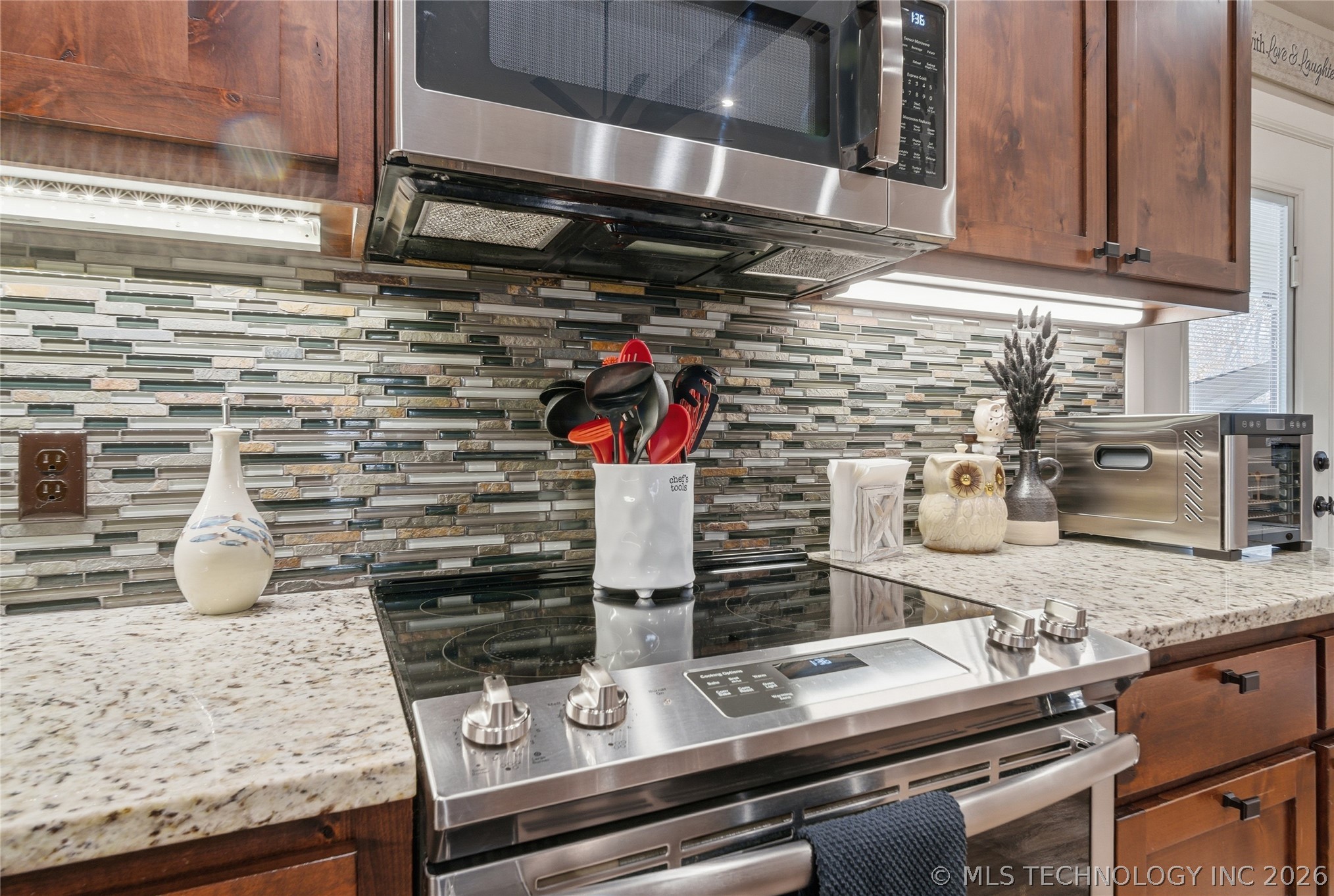 18290 N Lombard Lane Property Photo 6