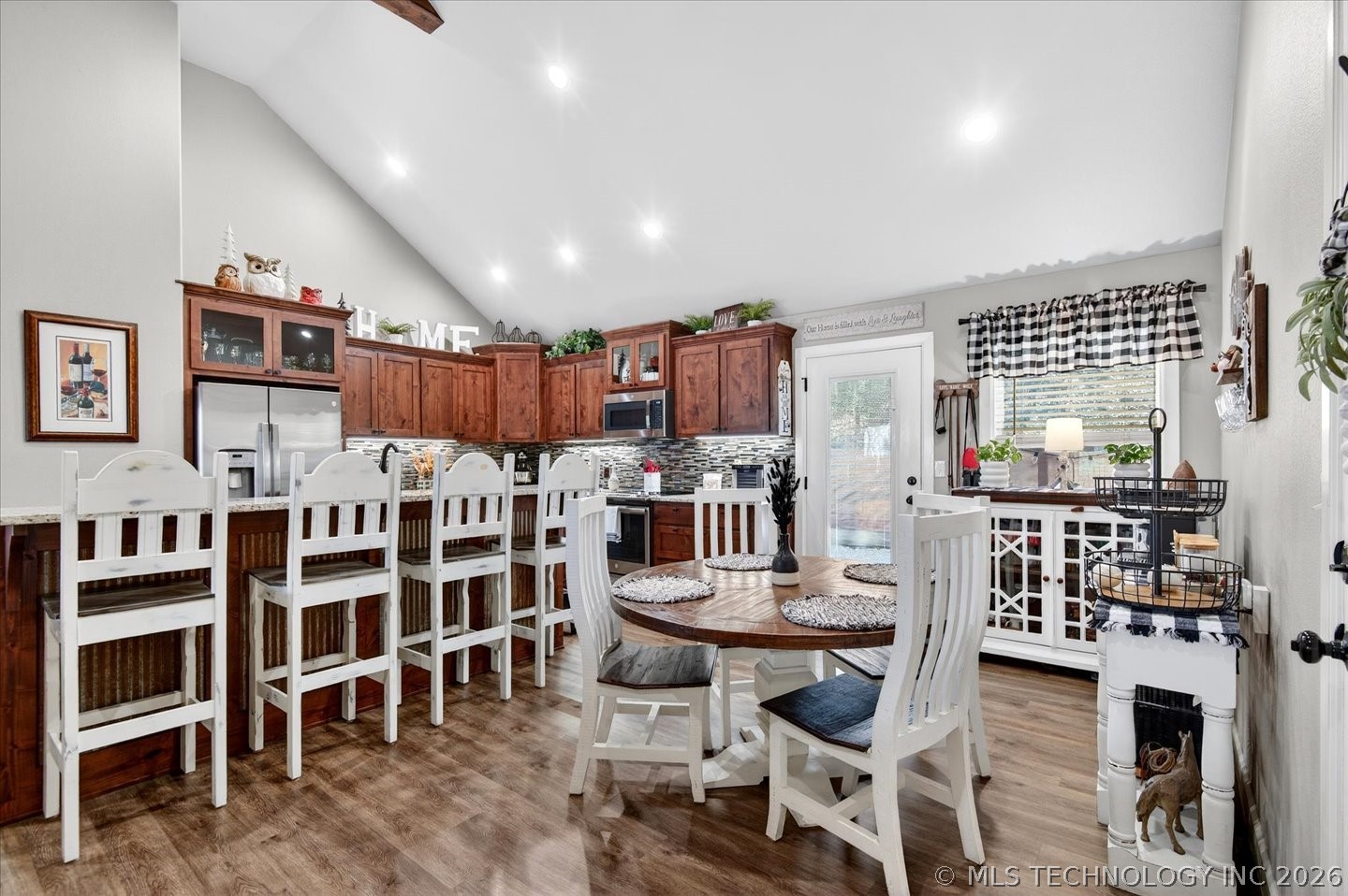 18290 N Lombard Lane Property Photo 9