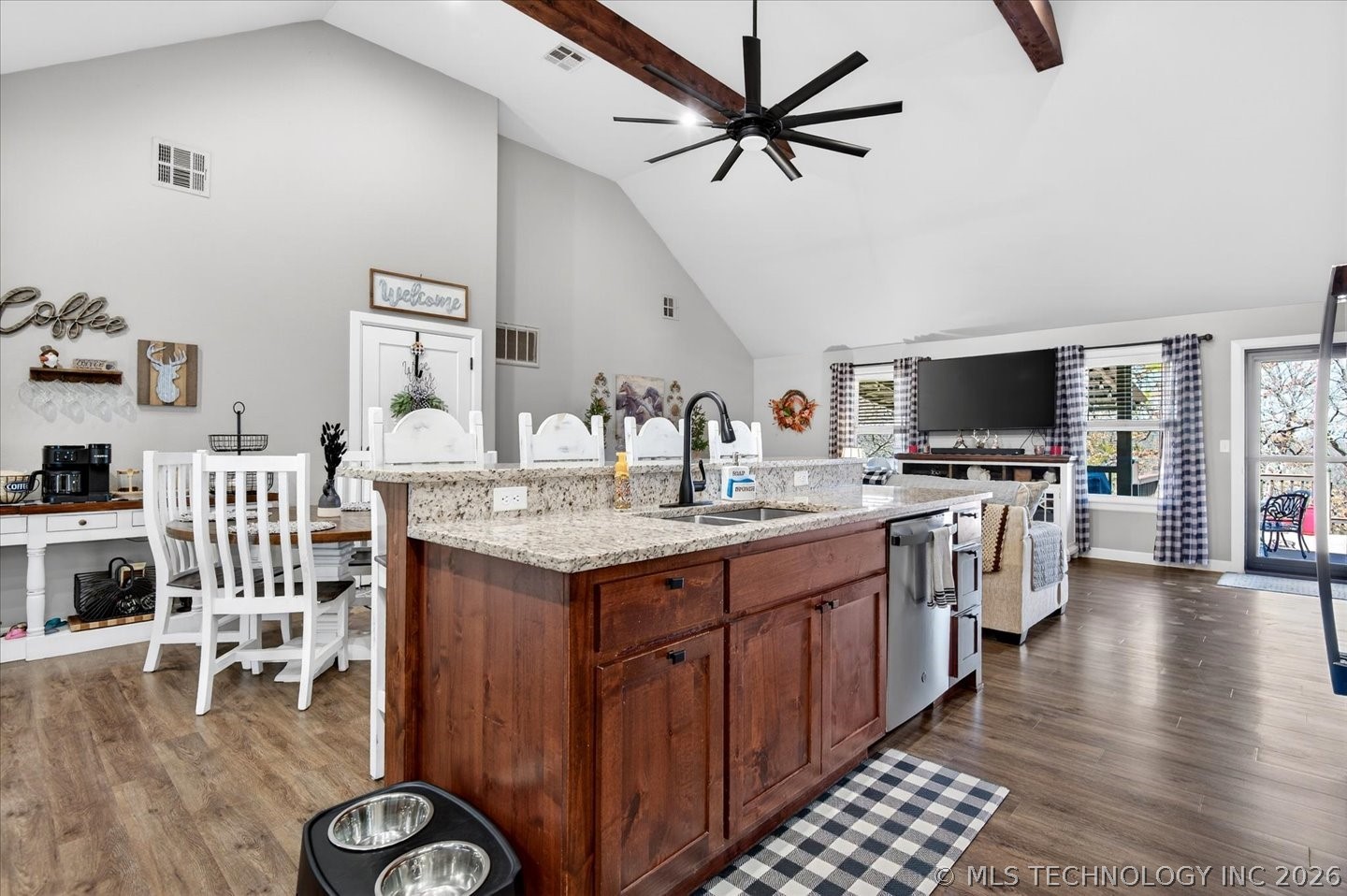 18290 N Lombard Lane Property Photo 11