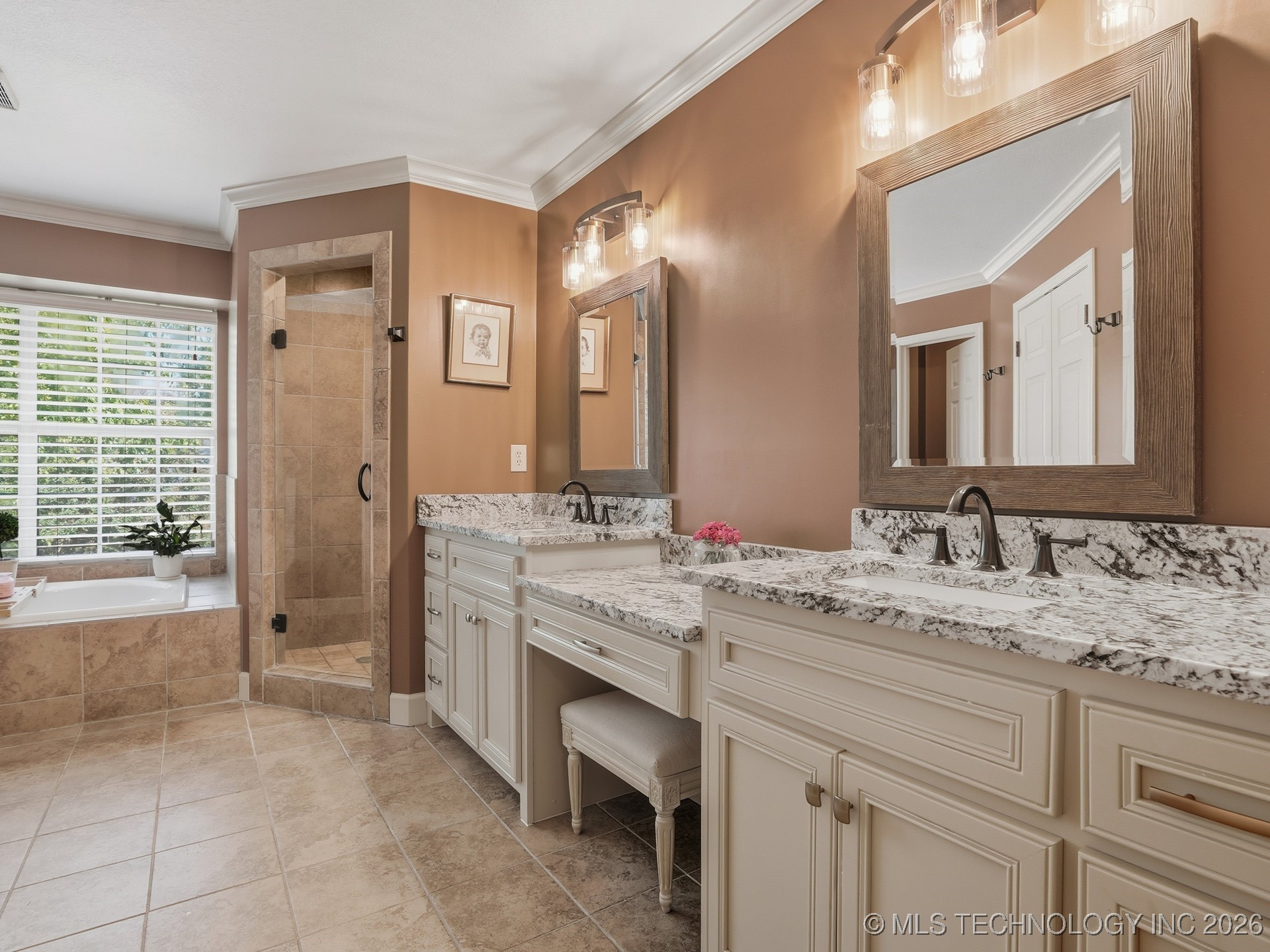 8710 S Delaware Place Property Photo 25