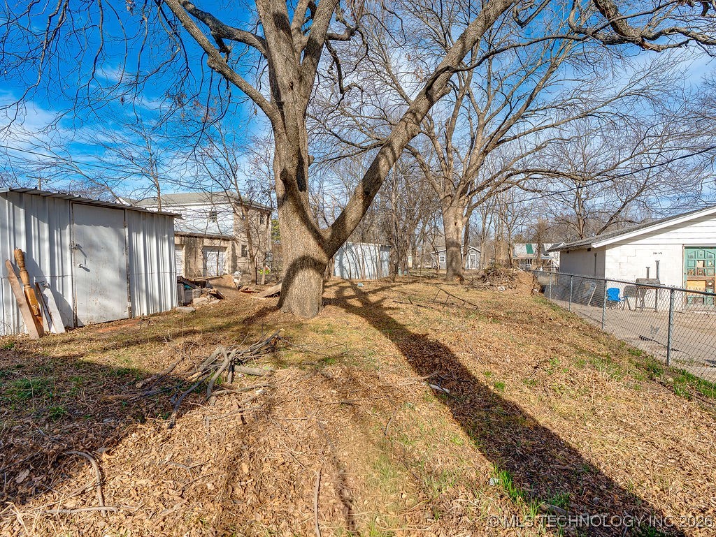 326 W 6th Street Property Photo 12