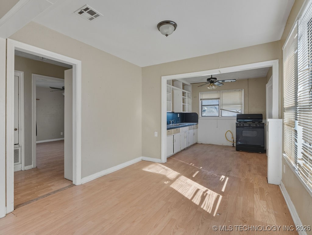 516 W 7th Street Property Photo 7