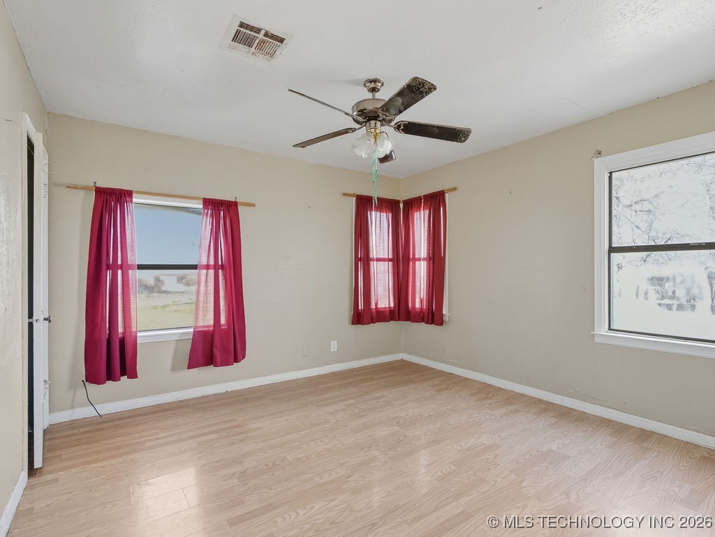 516 W 7th Street Property Photo 11