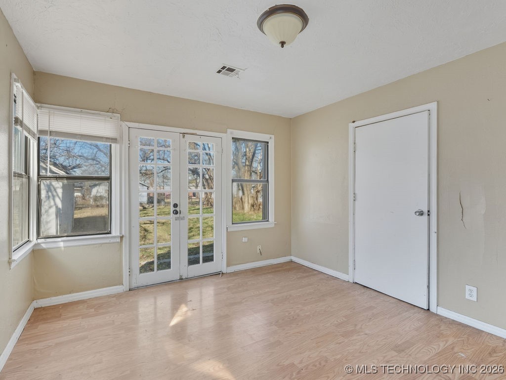 516 W 7th Street Property Photo 16