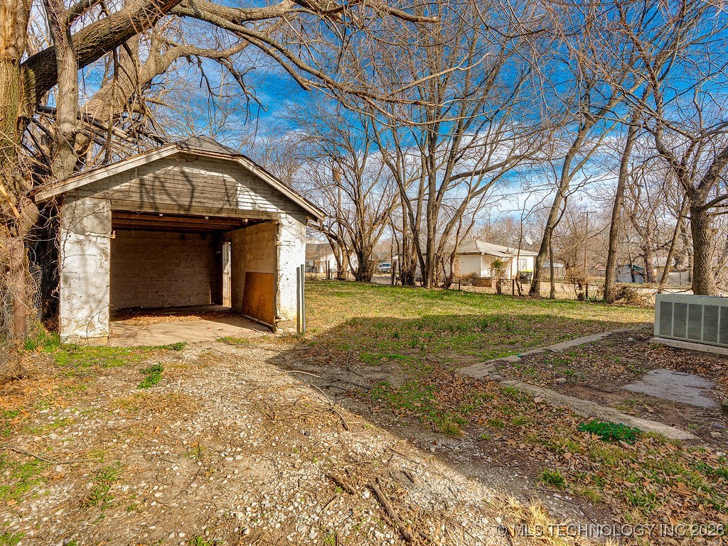 516 W 7th Street Property Photo 19