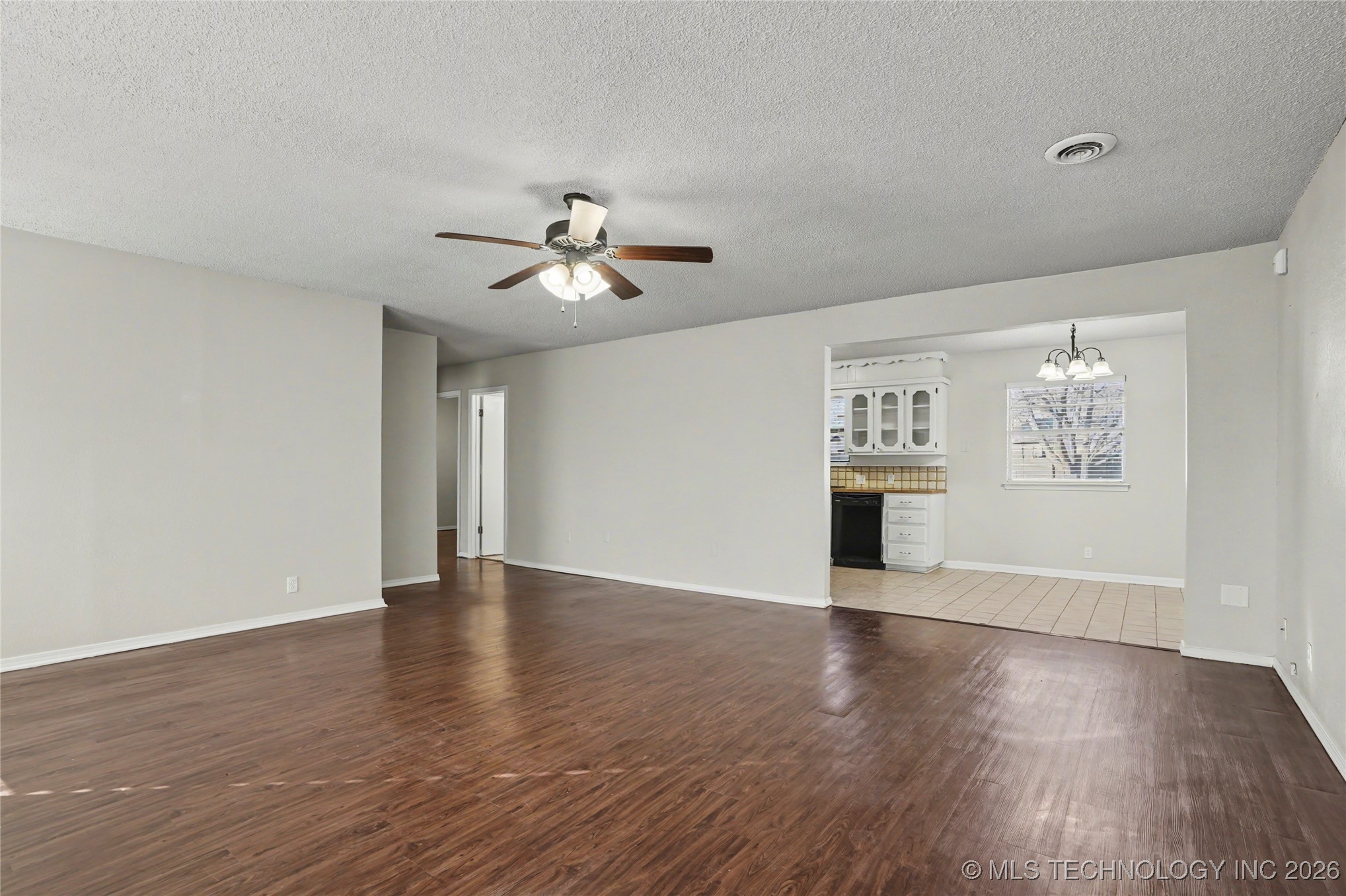 1728 S Pecan Court Property Photo 4