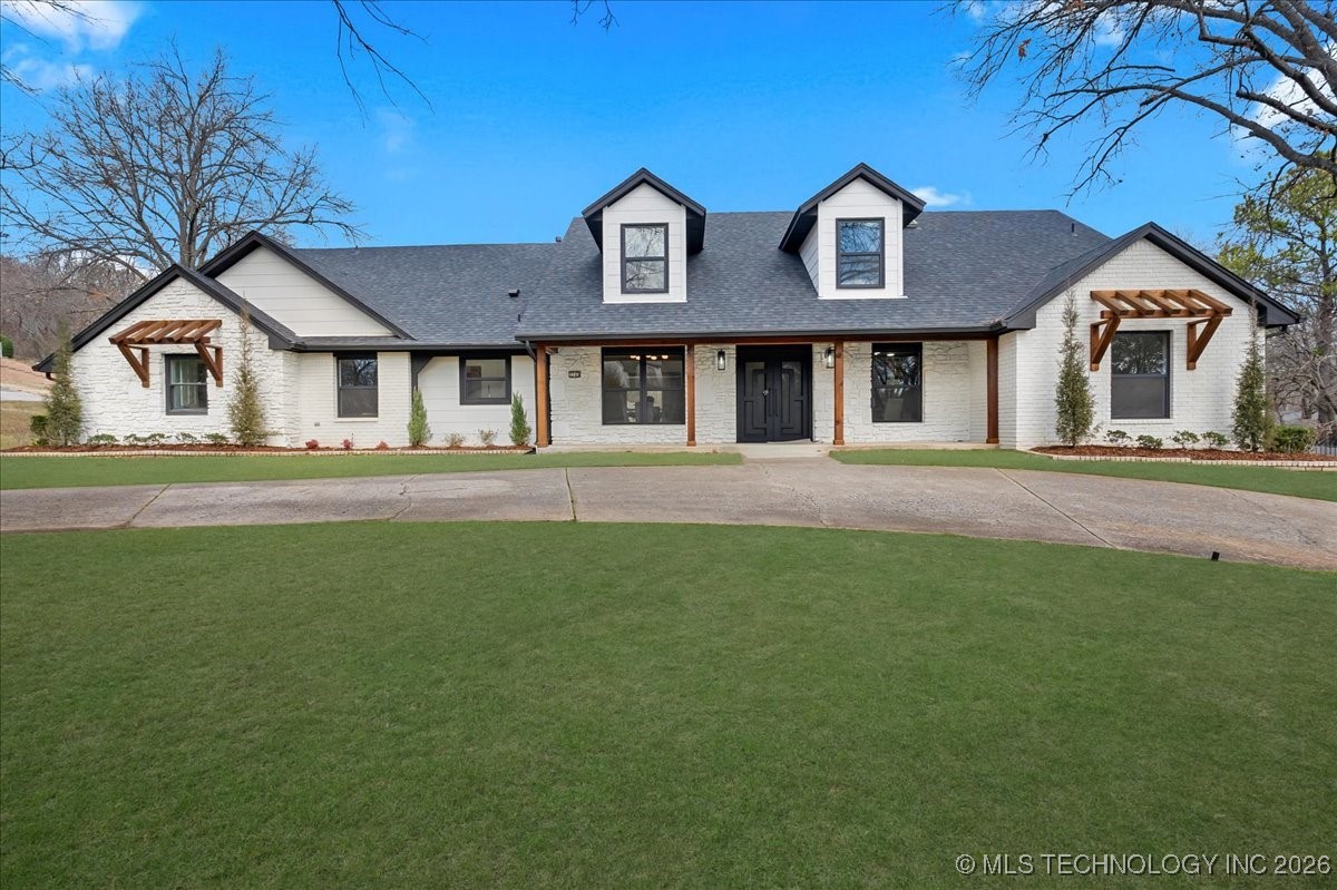 3709 E 80th Street Property Photo 1