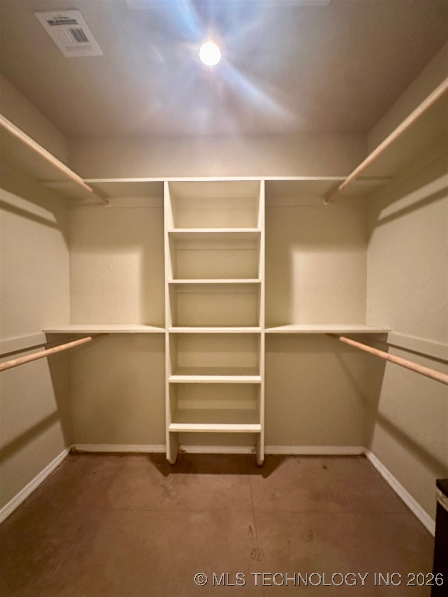 1908 Rhynes-childress Loop Property Photo 14