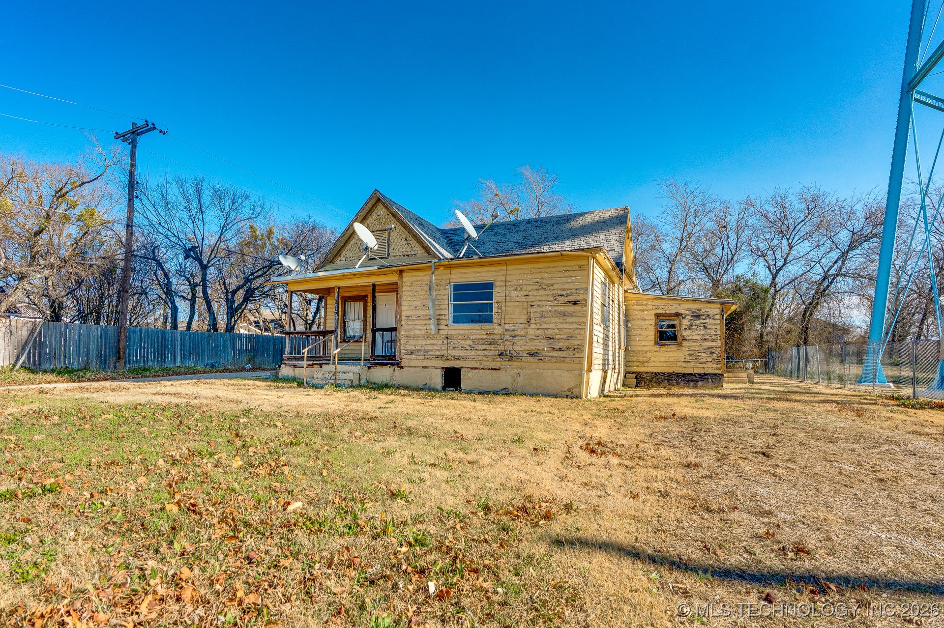 916 S Townsend Street Property Photo 2