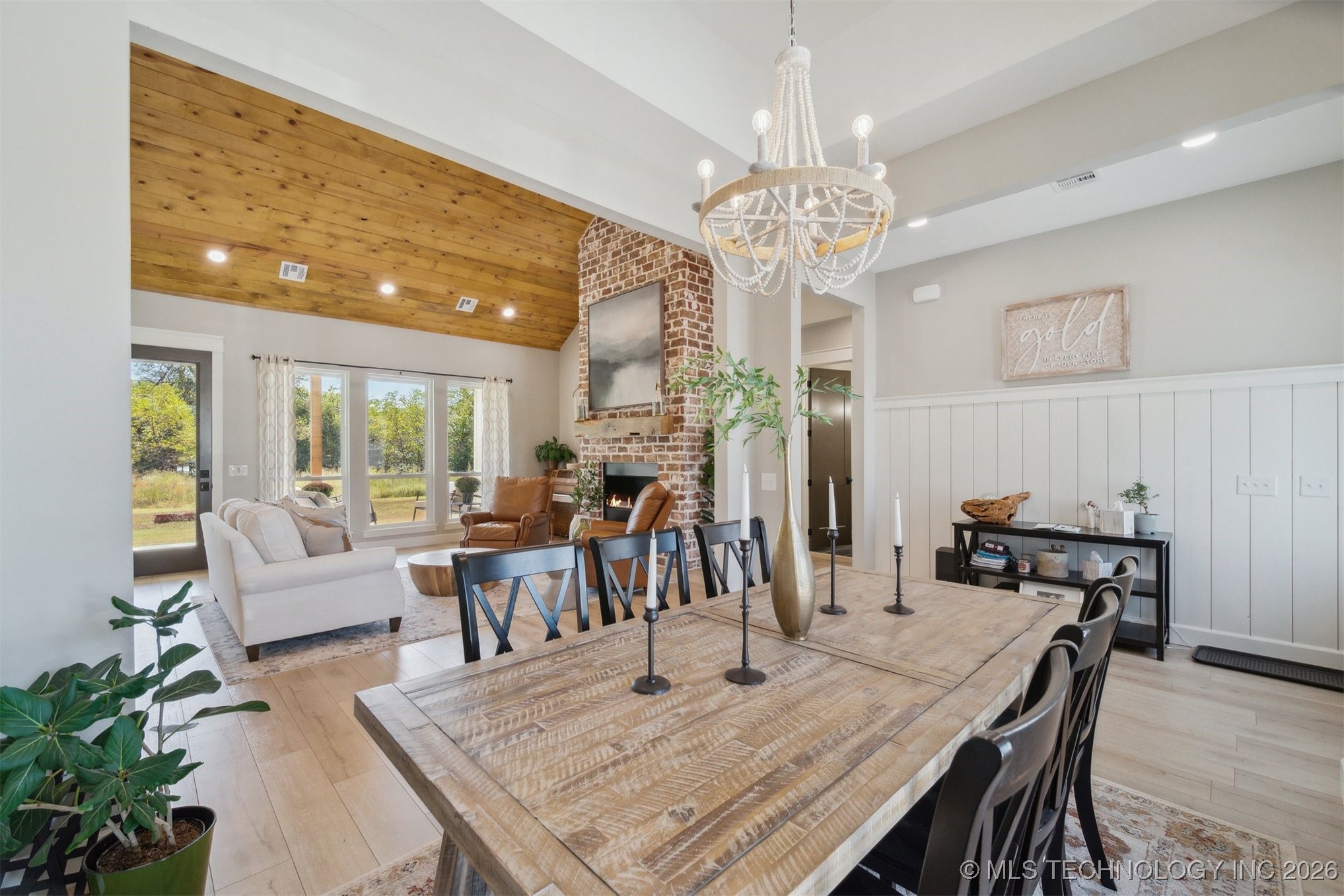 3111 S Rosebud Lane Property Photo 11